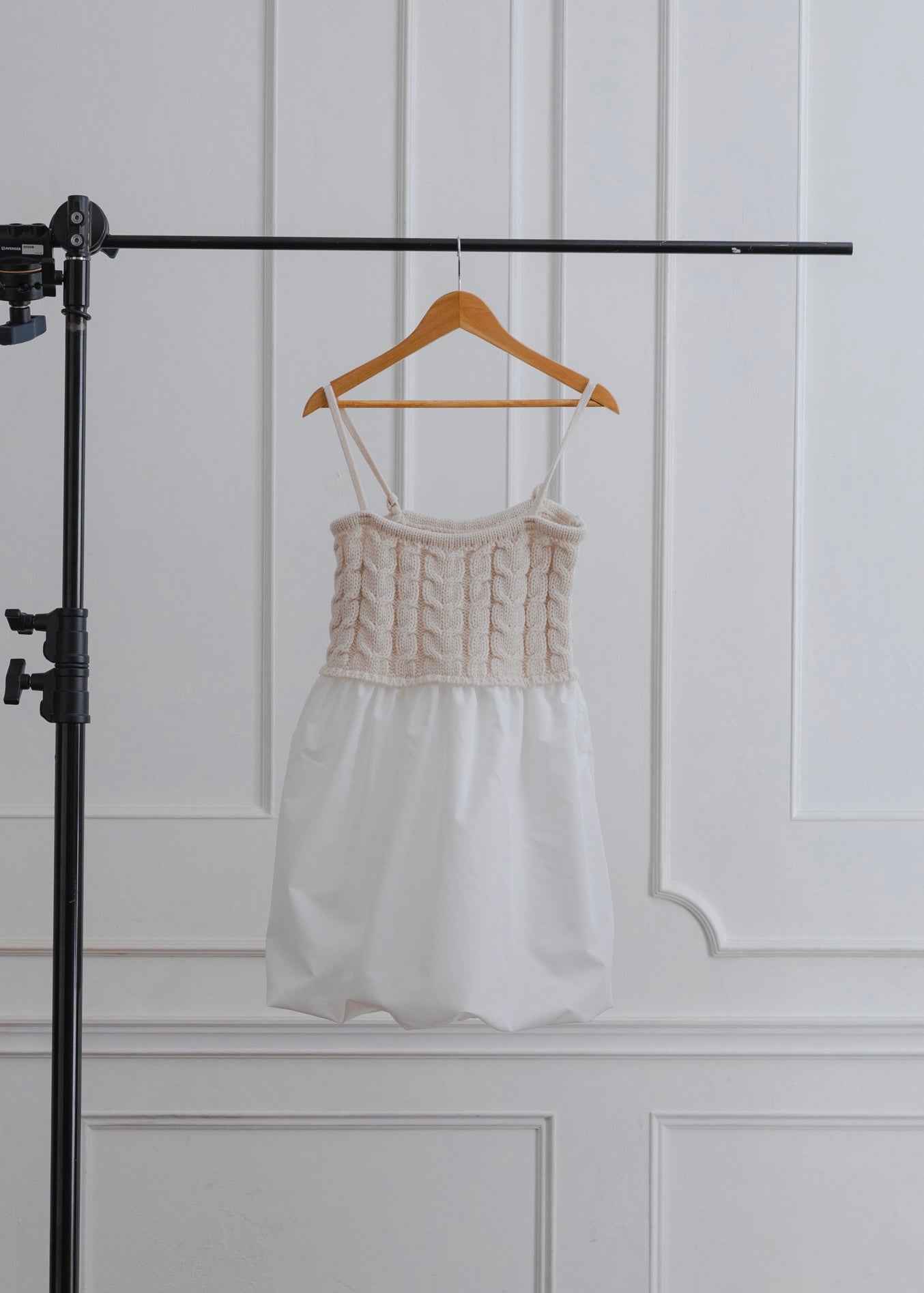 CABLE KNIT BALLOON CAMISOLE