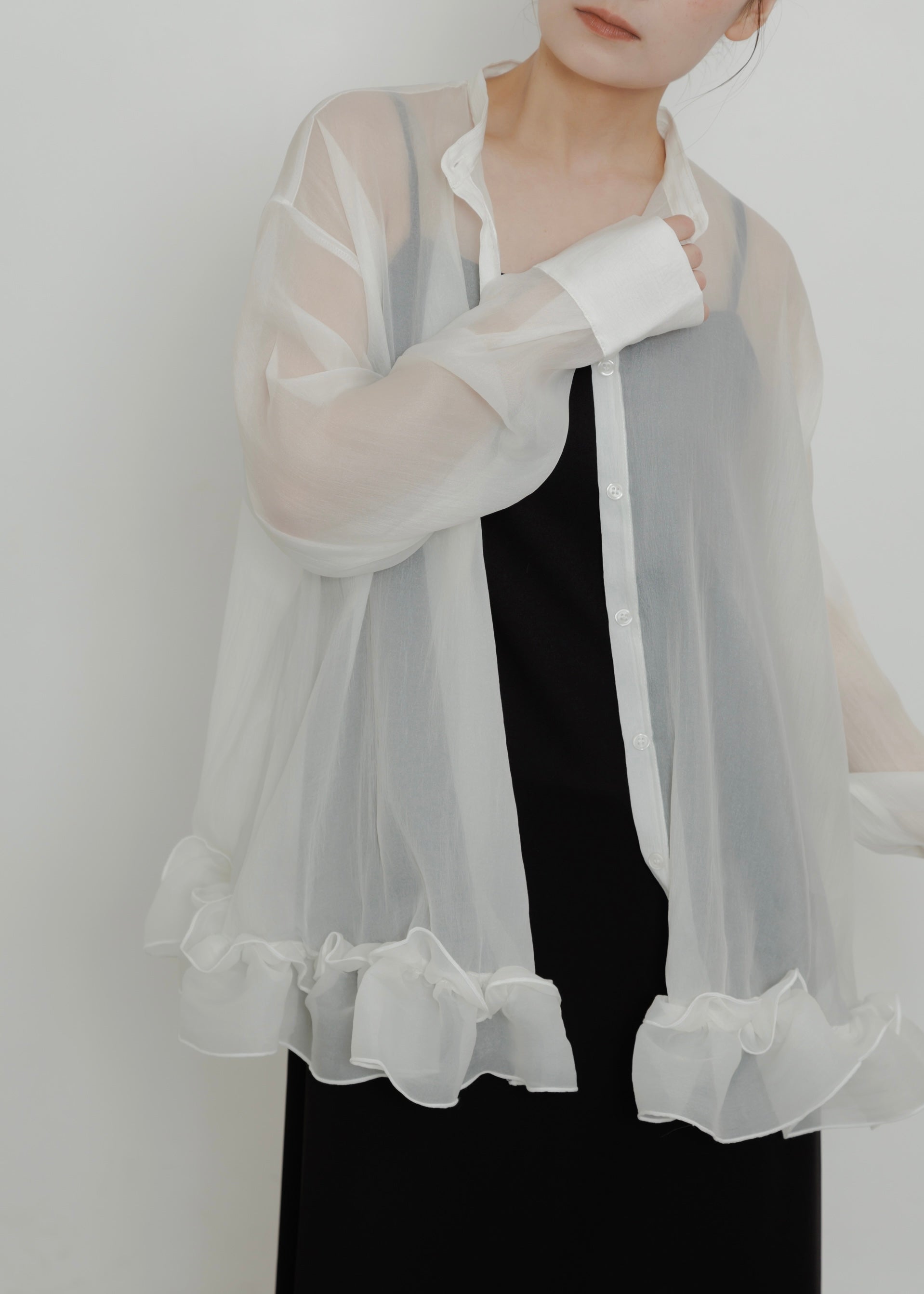 ORGANDY FRILL BLOUSE
