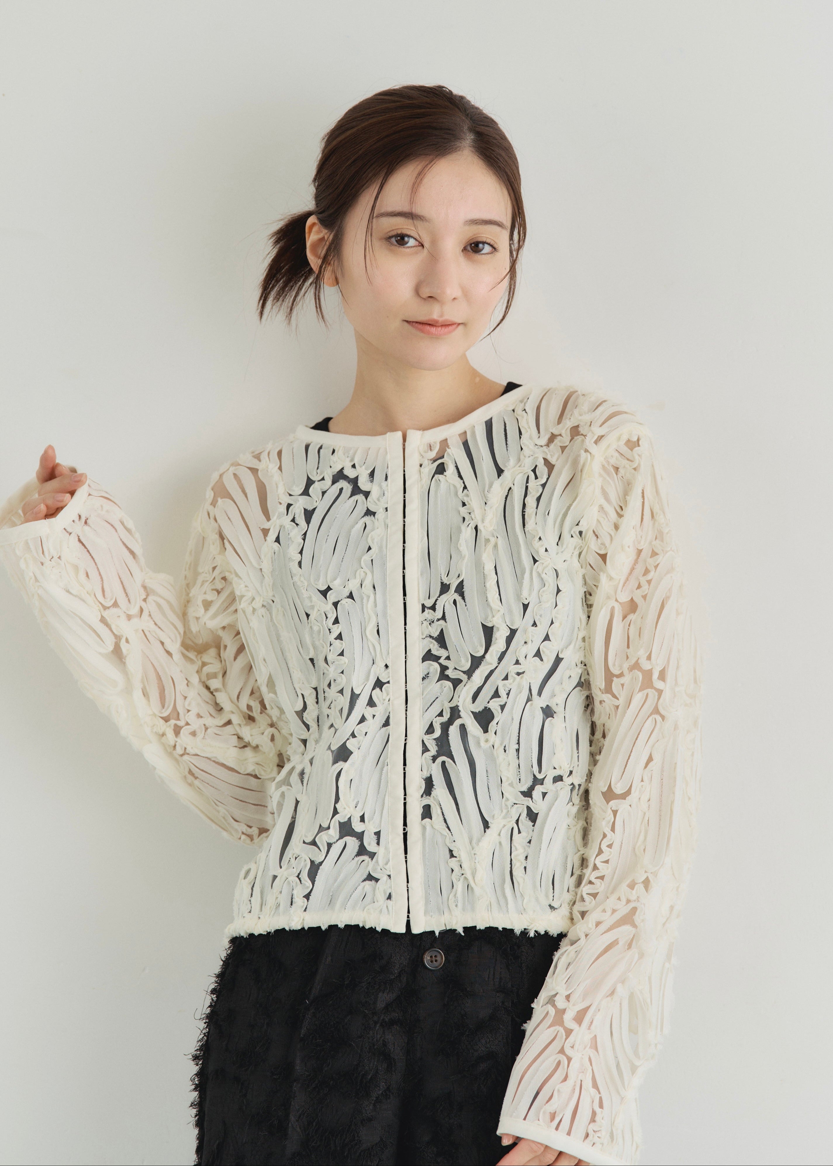 EMBROIDRED TULLE CARDIGAN