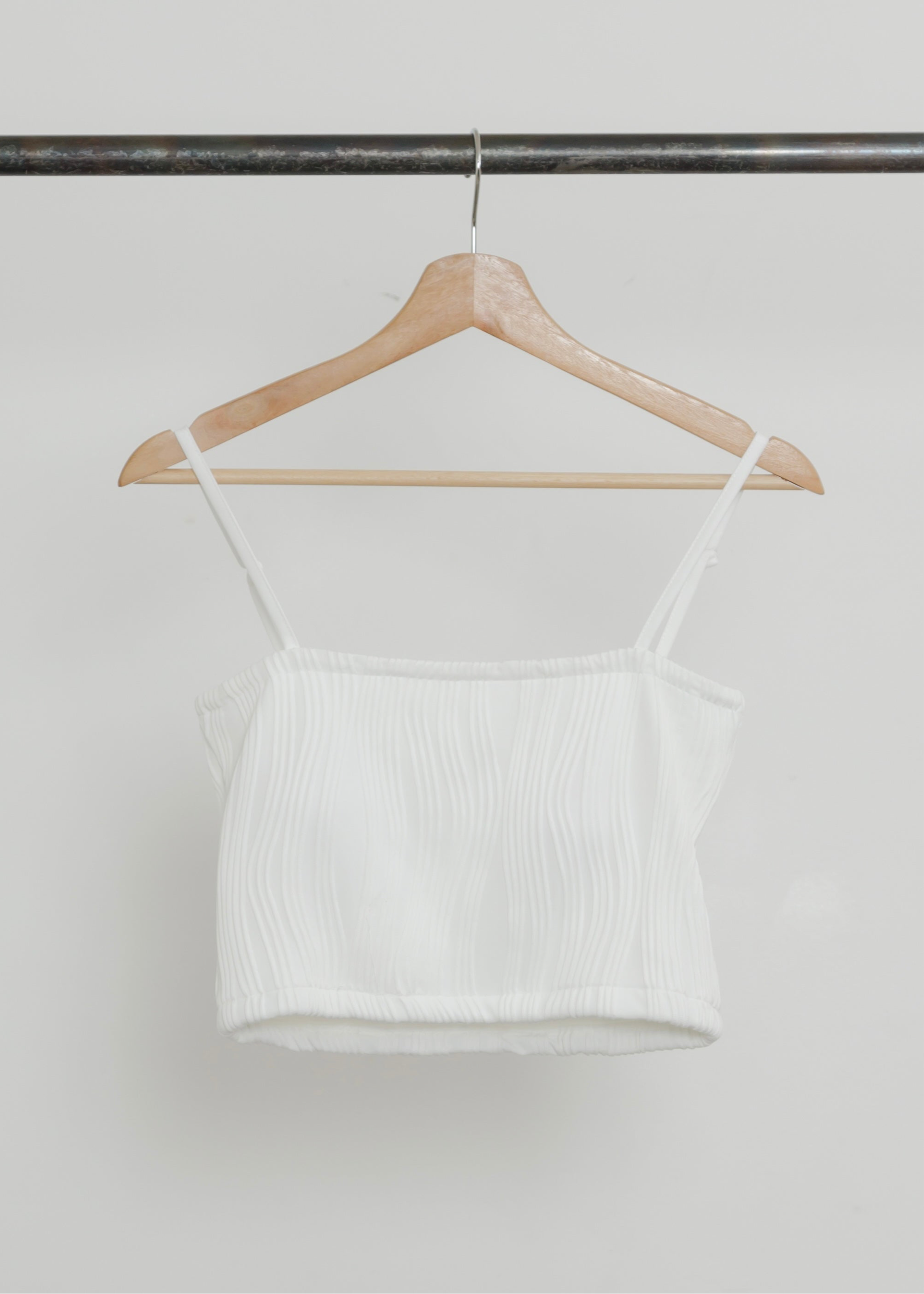 WAVE CROPPED CAMISOLE