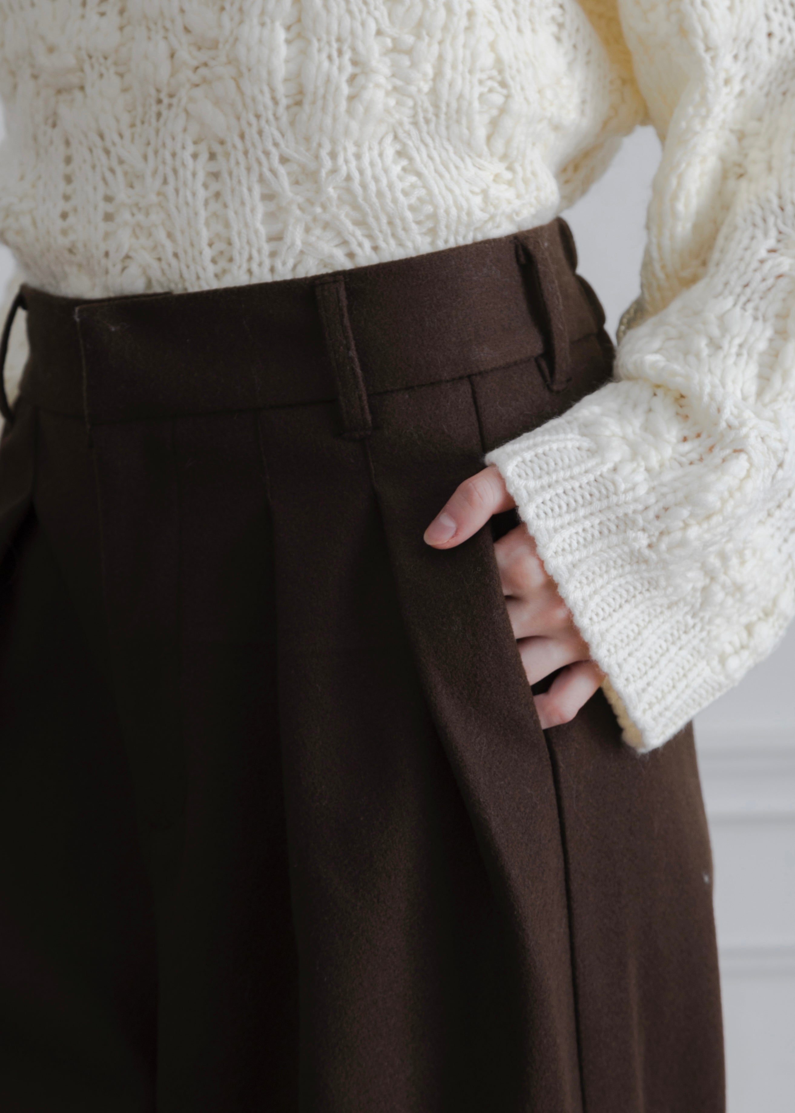 FAUX WOOL TUCK PANTS