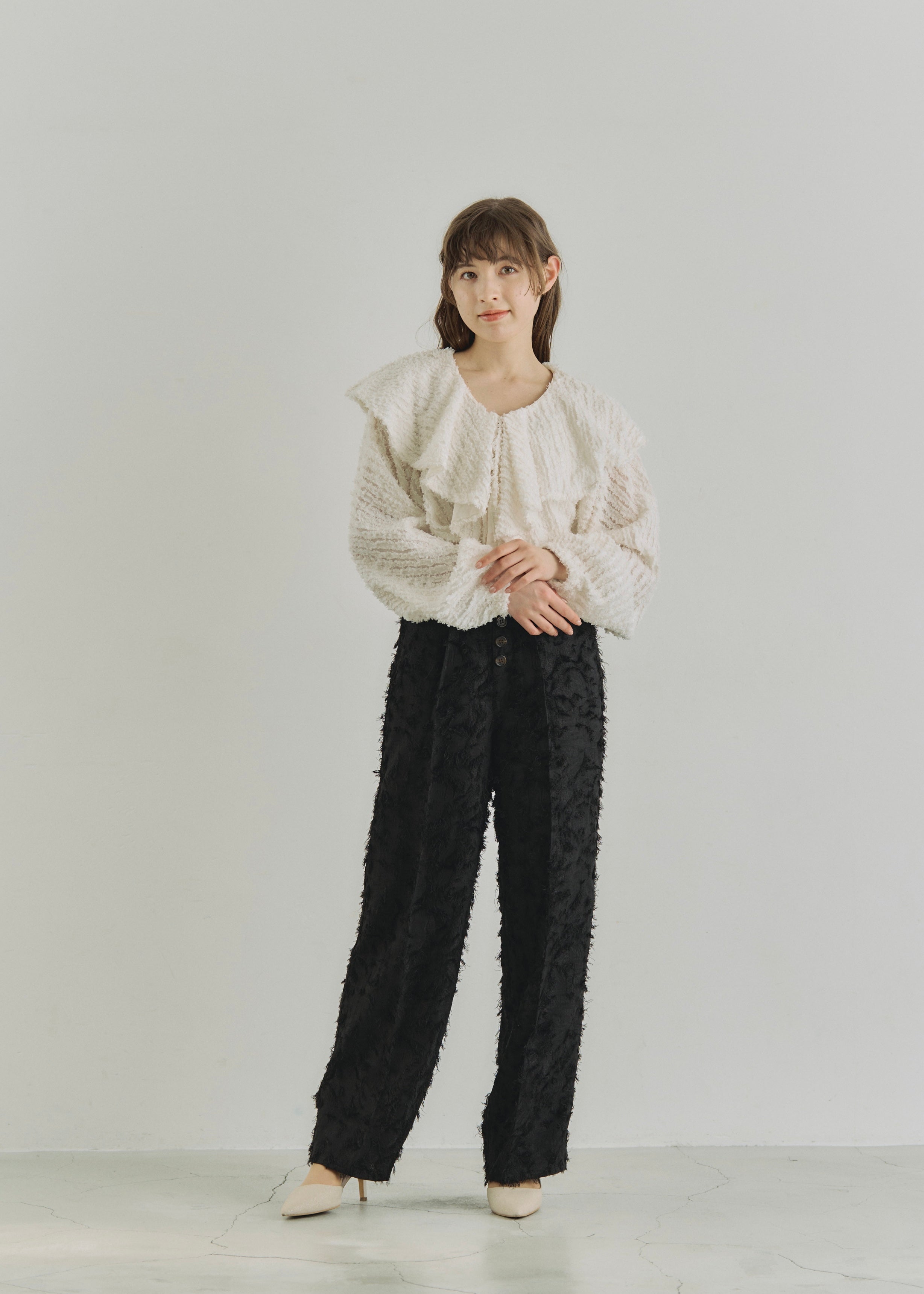 FRINGE CROPPED BLOUSE