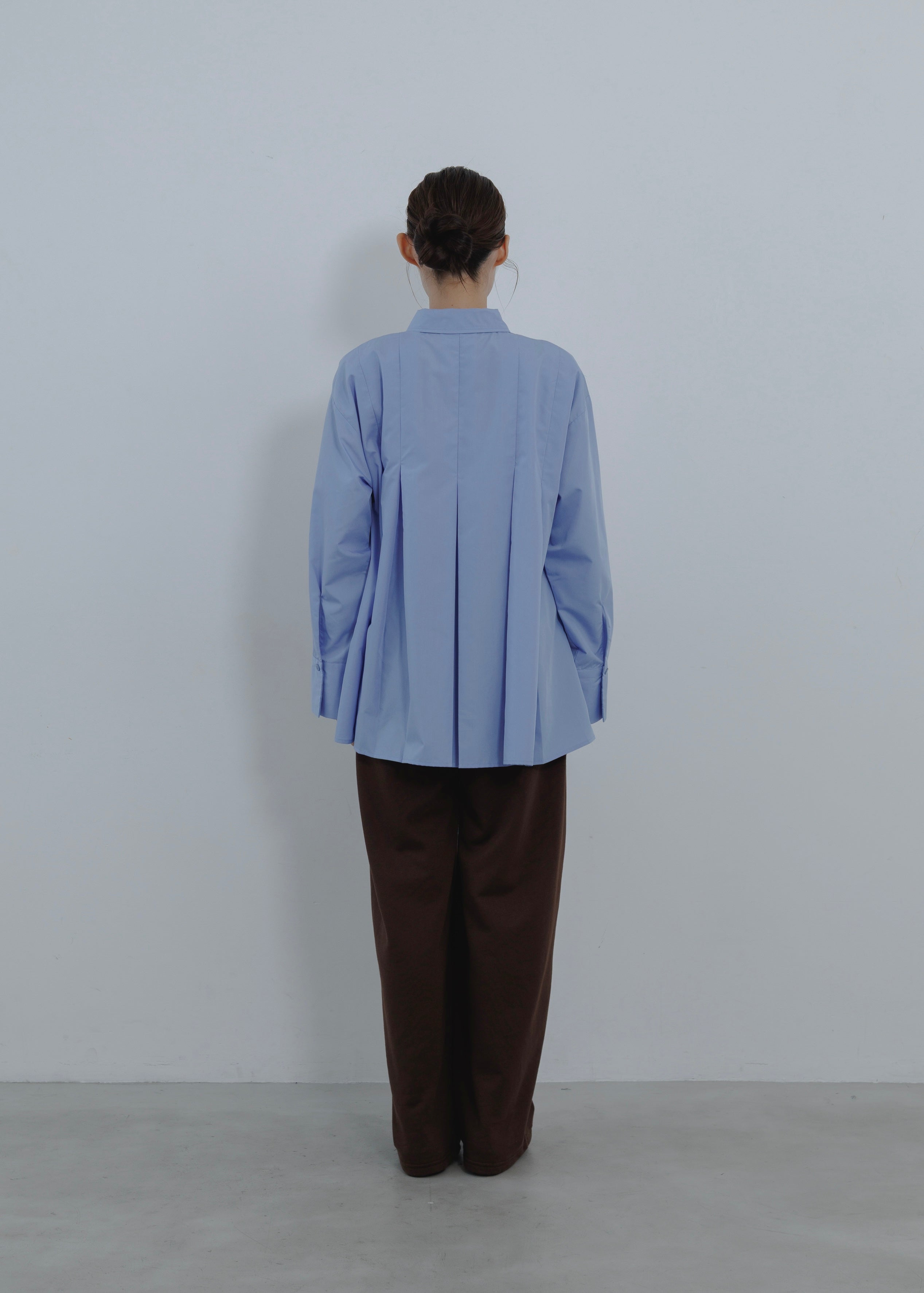BROAD PLEATS SHIRT