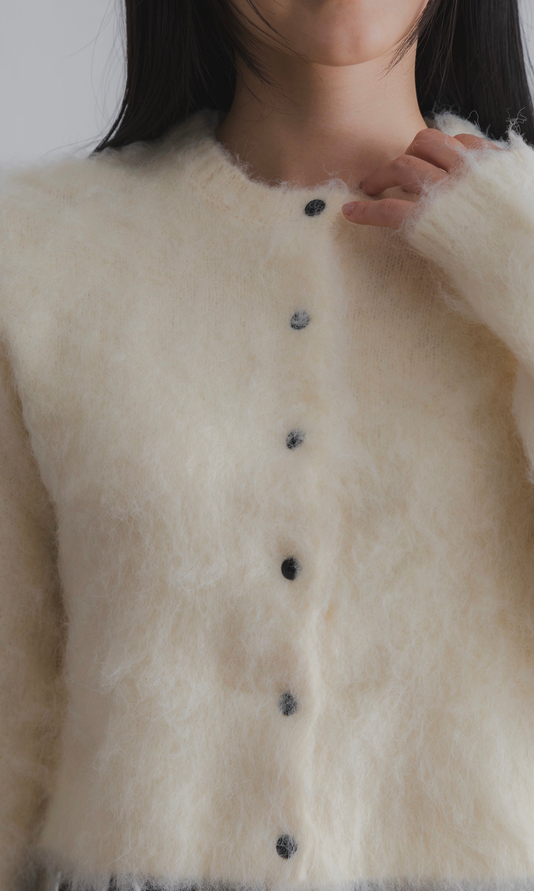 MOHAIR TOUCH CROPPED CARDIGAN