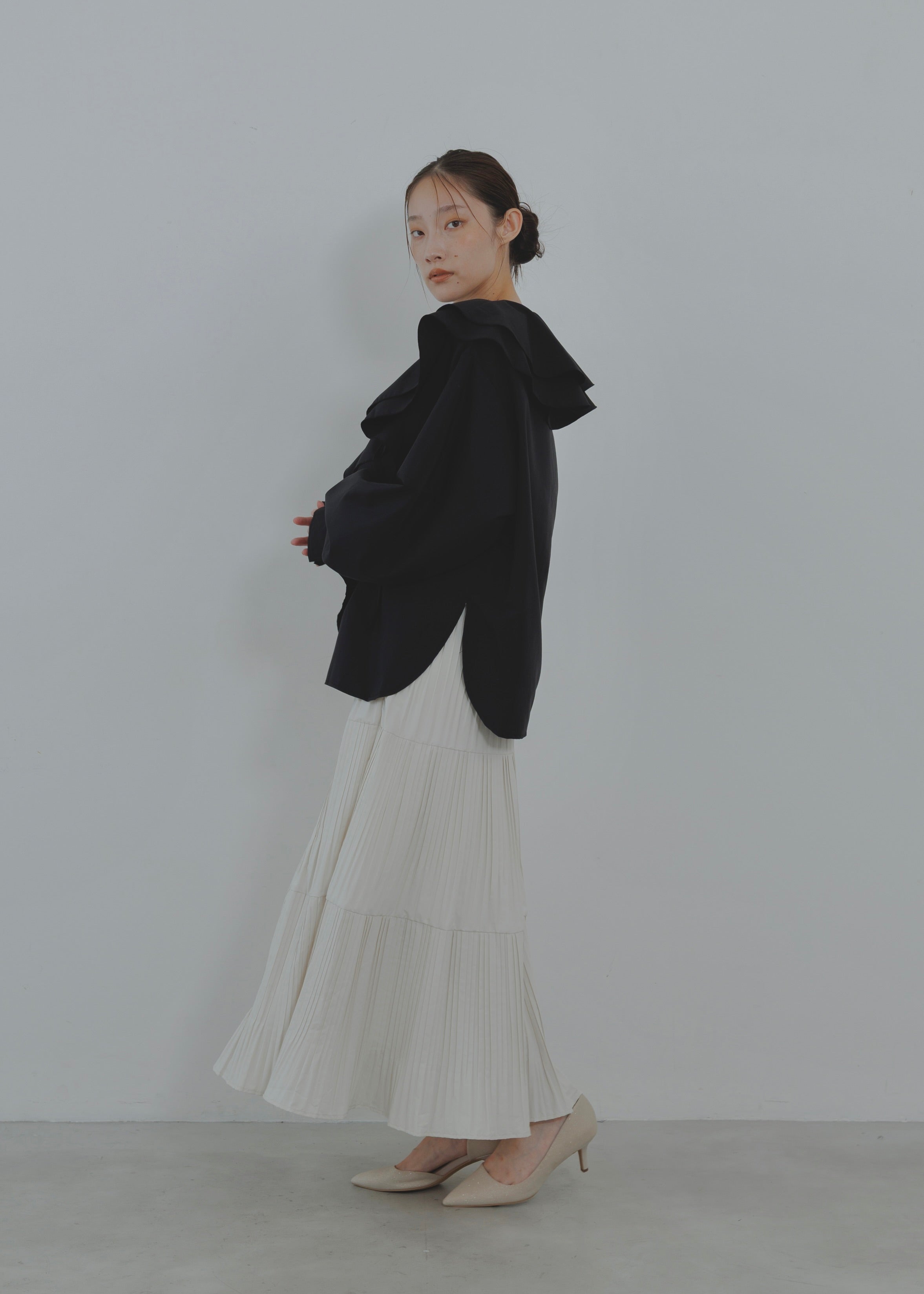 TIERED PLEATS SKIRT