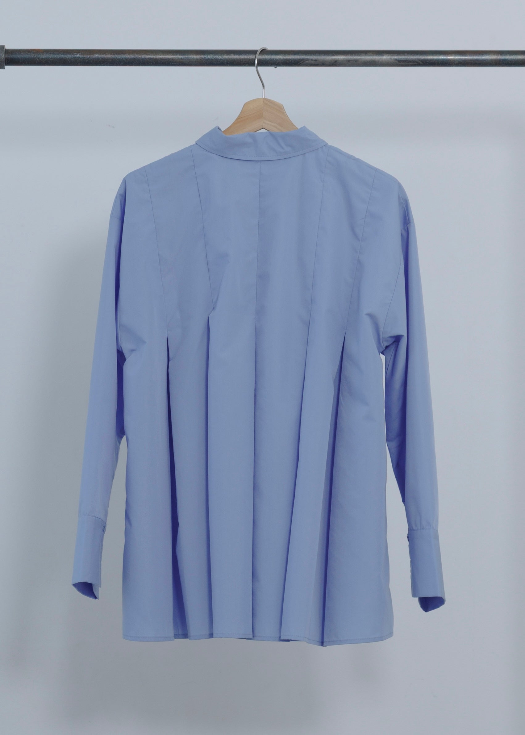 BROAD PLEATS SHIRT