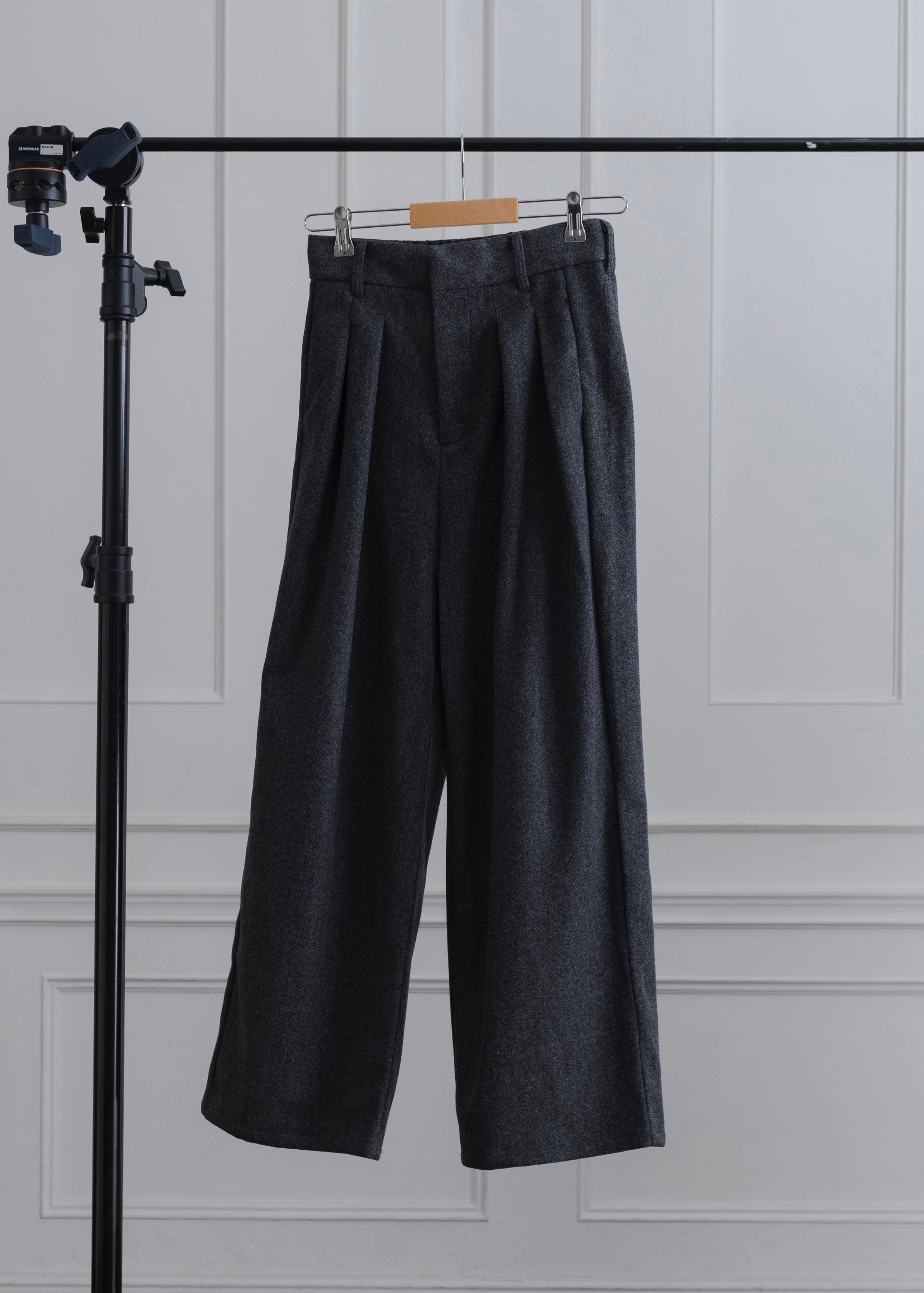 FAUX WOOL TUCK PANTS