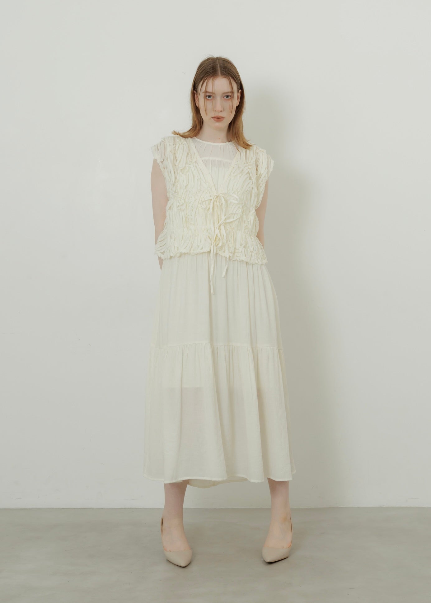 RIBBON LACE VEST