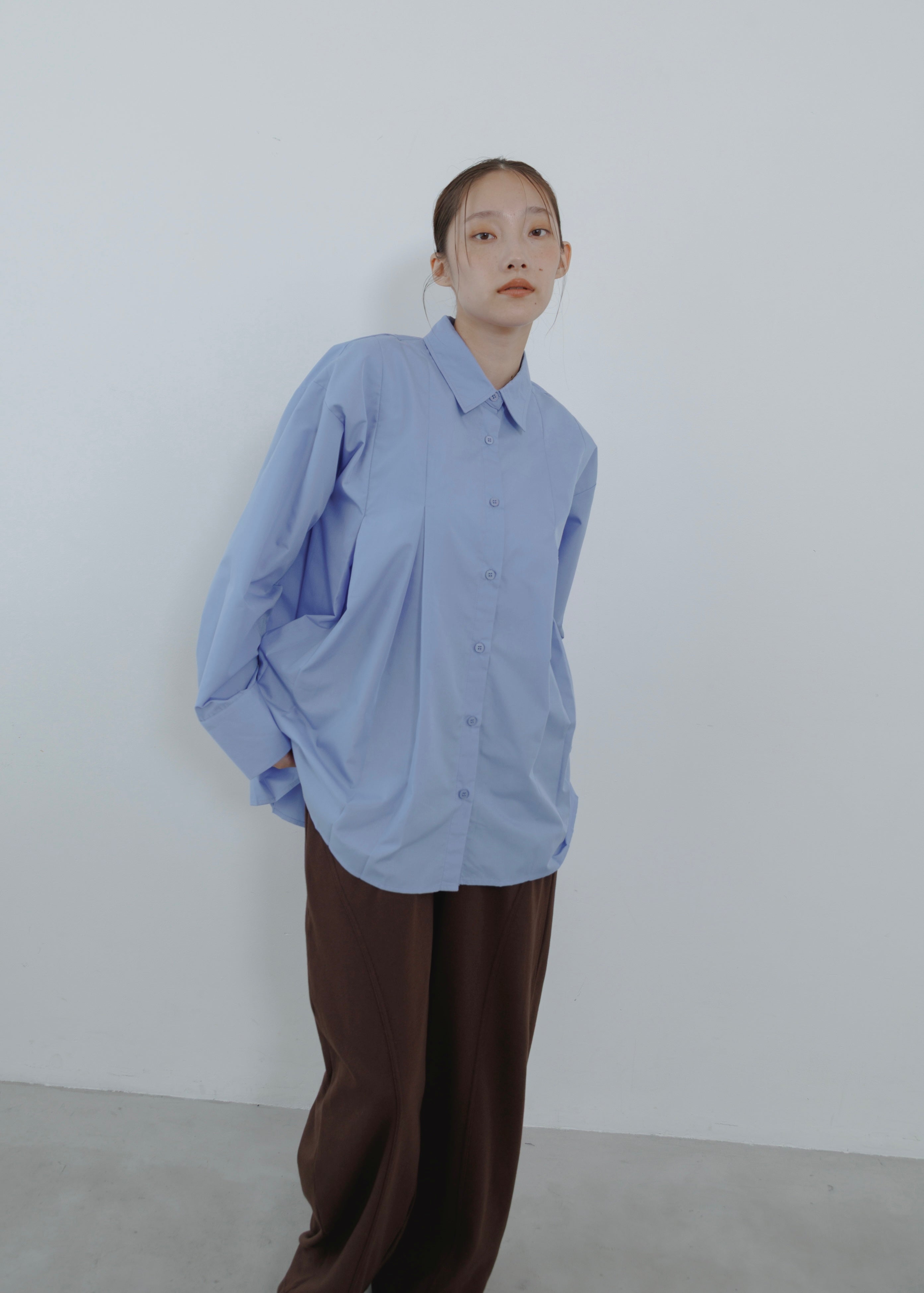 BROAD PLEATS SHIRT