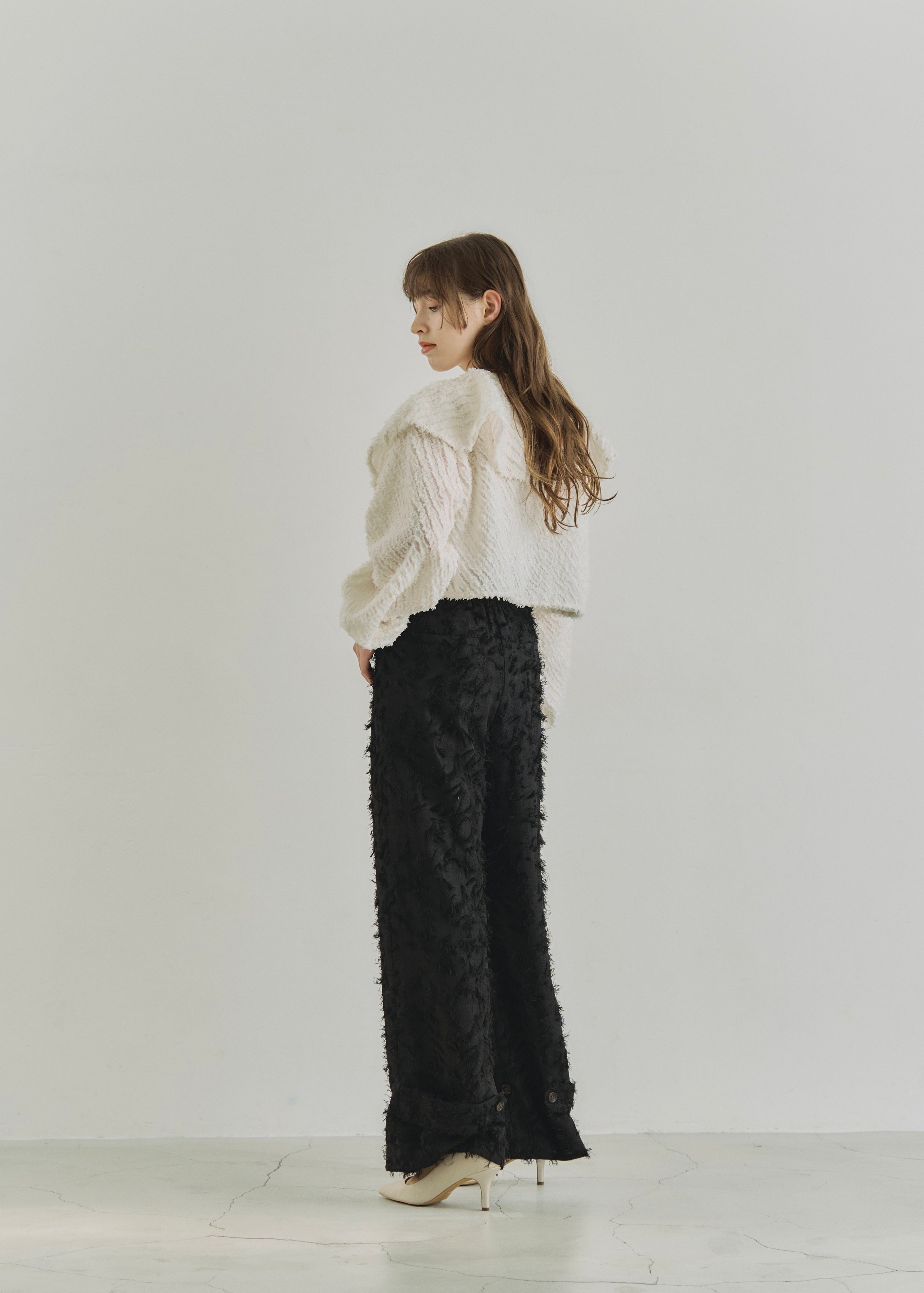 FRINGE CROPPED BLOUSE