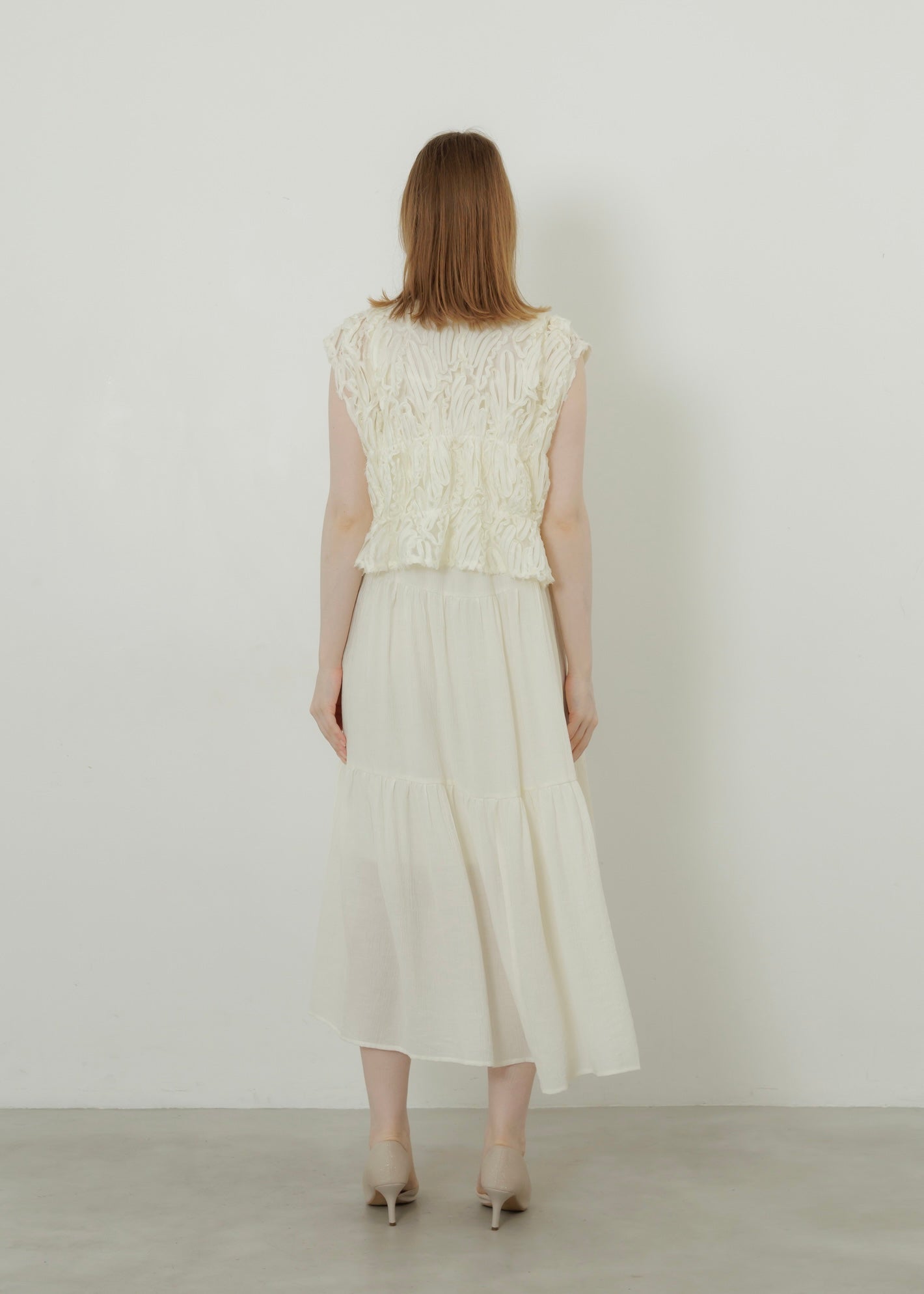 RIBBON LACE VEST