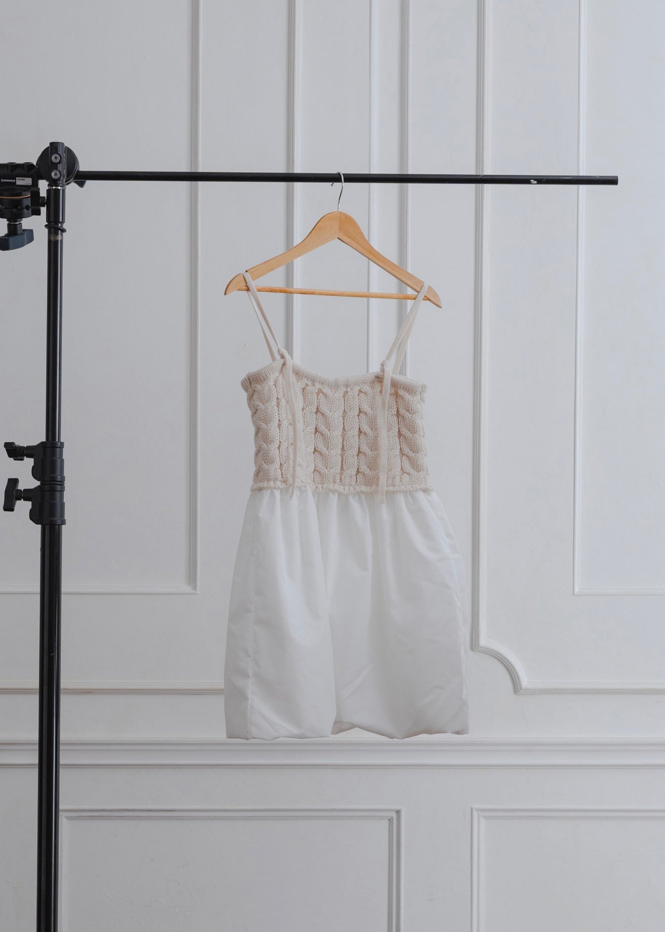 CABLE KNIT BALLOON CAMISOLE