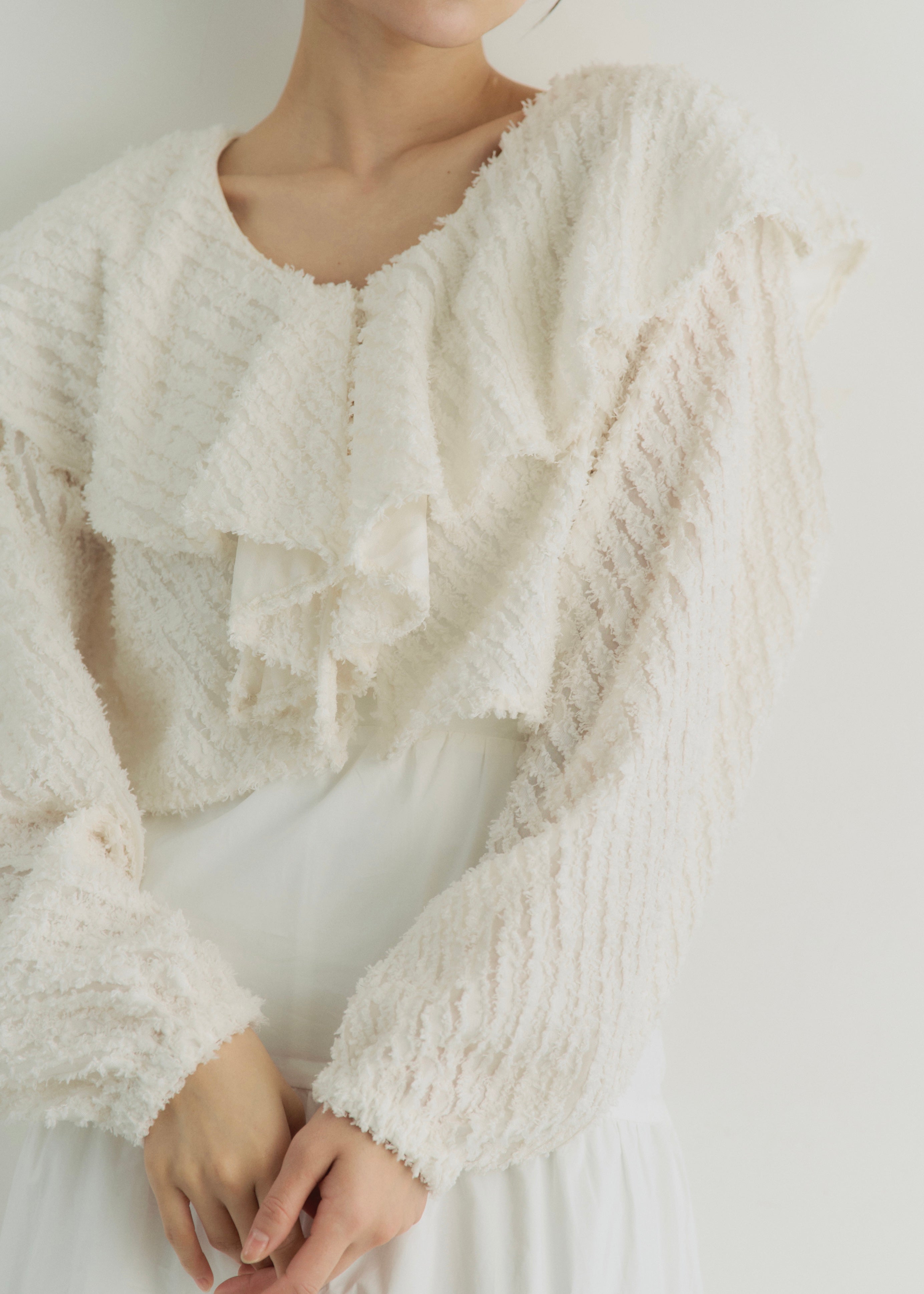 FRINGE CROPPED BLOUSE
