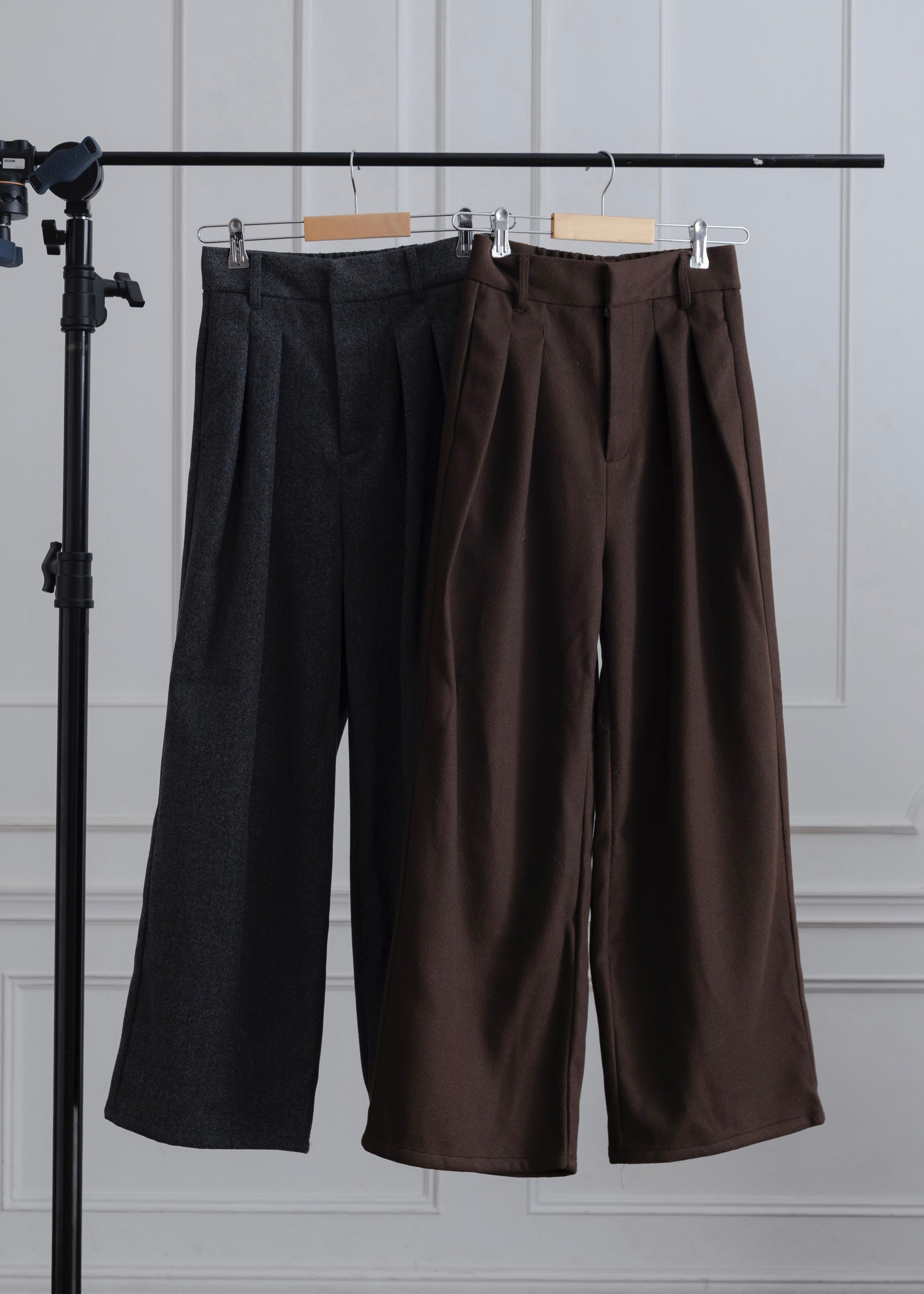 FAUX WOOL TUCK PANTS