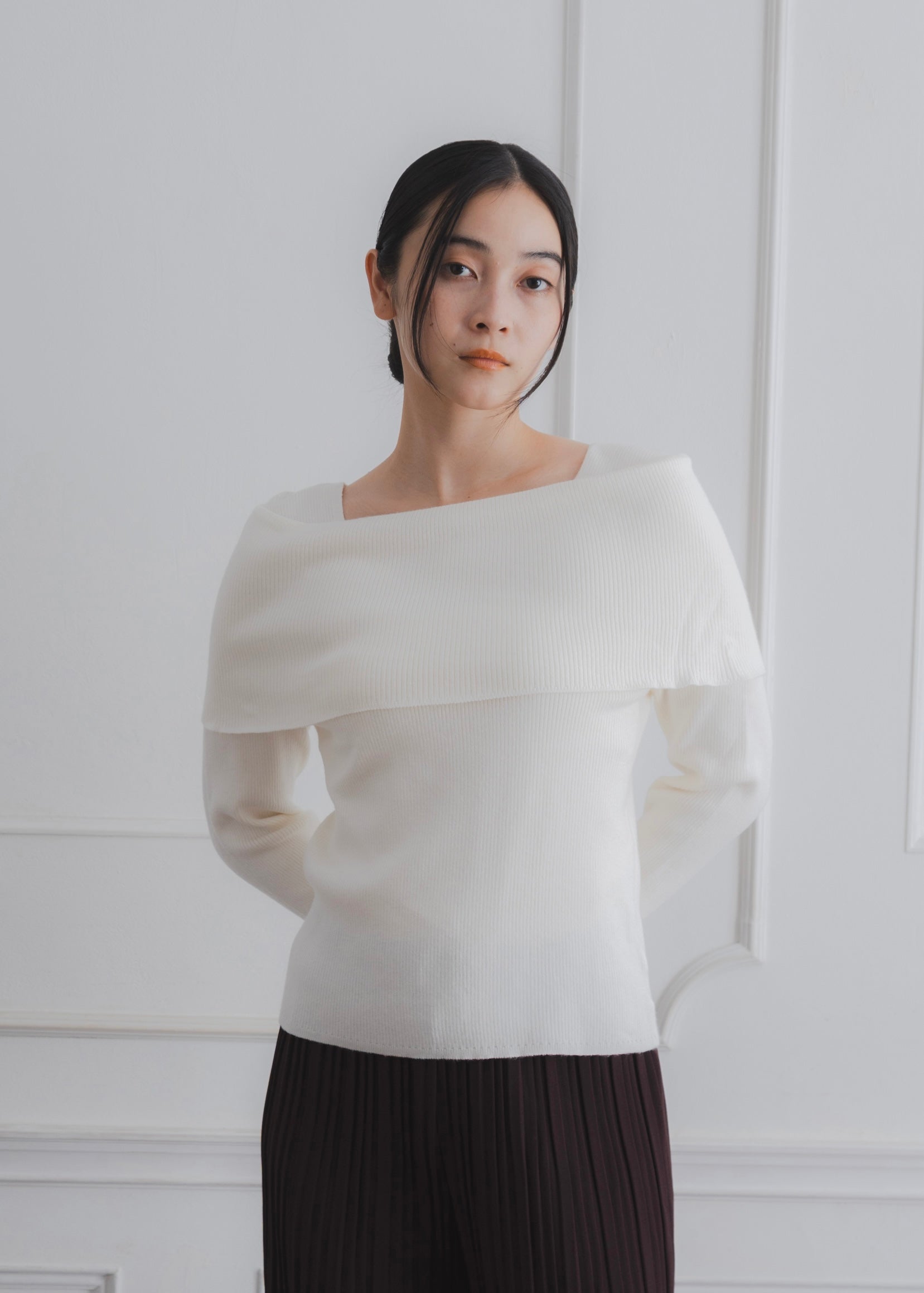 OFF SHOULDER KNIT TOP