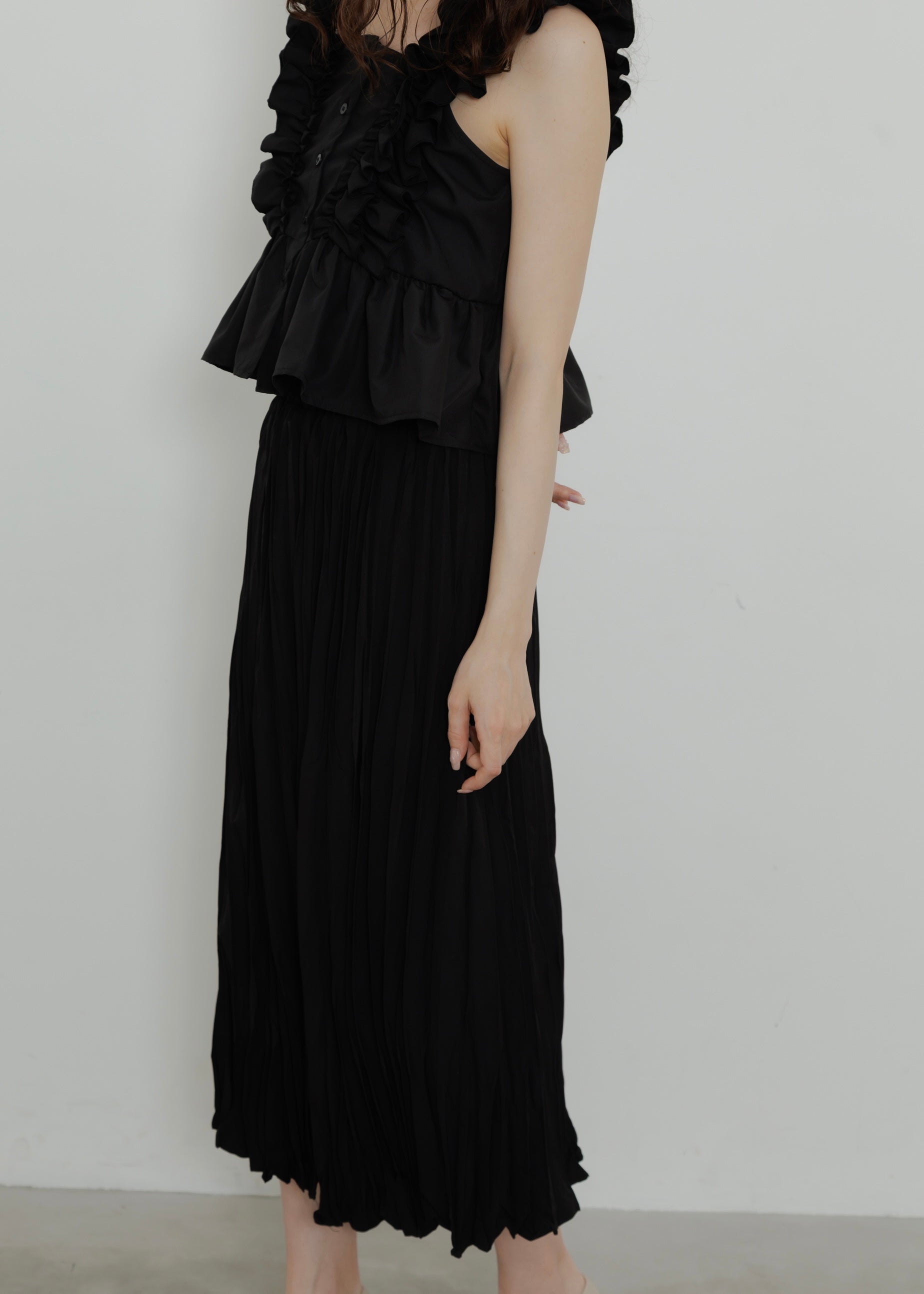 CRUSH PLEATS SKIRT