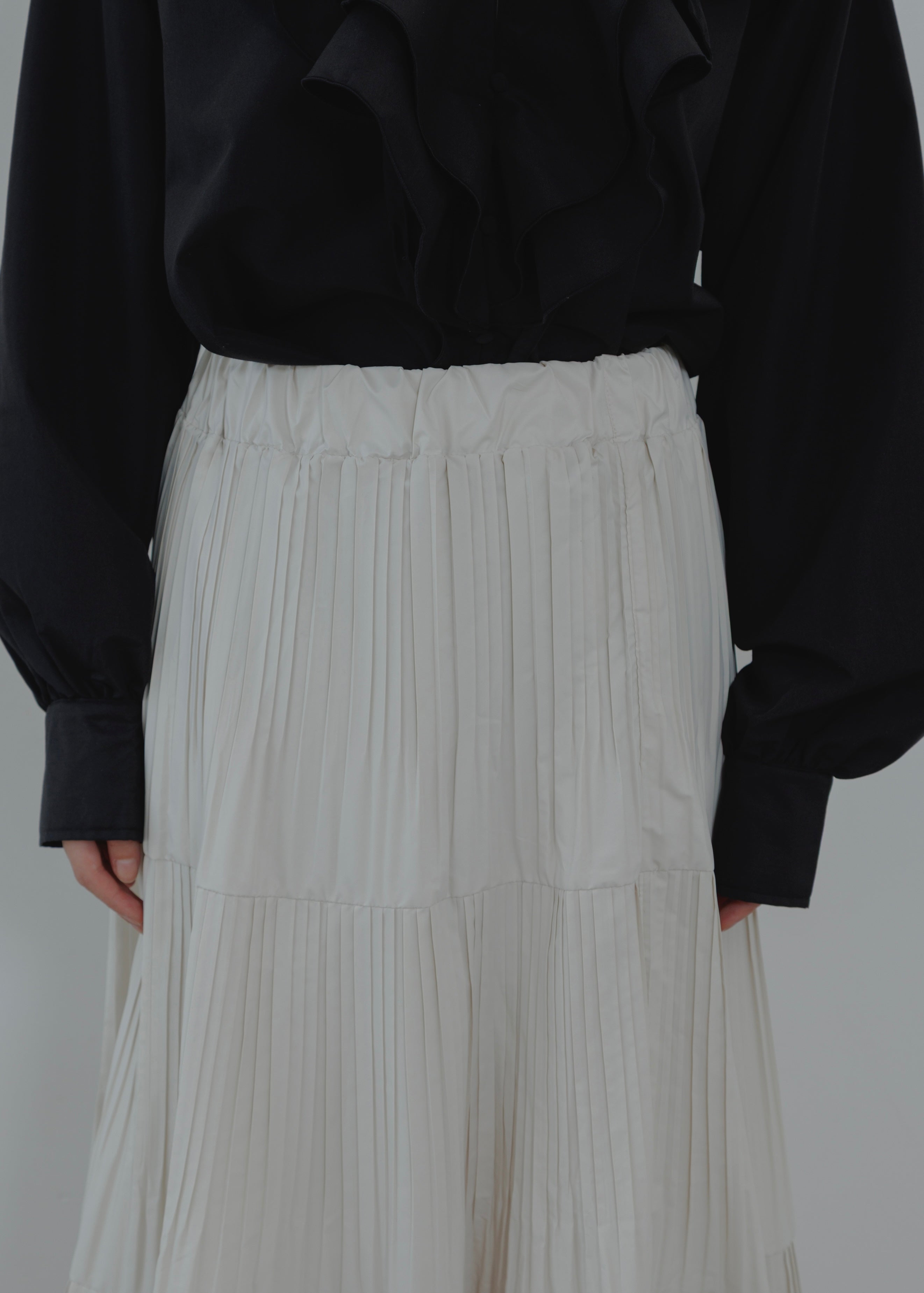 TIERED PLEATS SKIRT