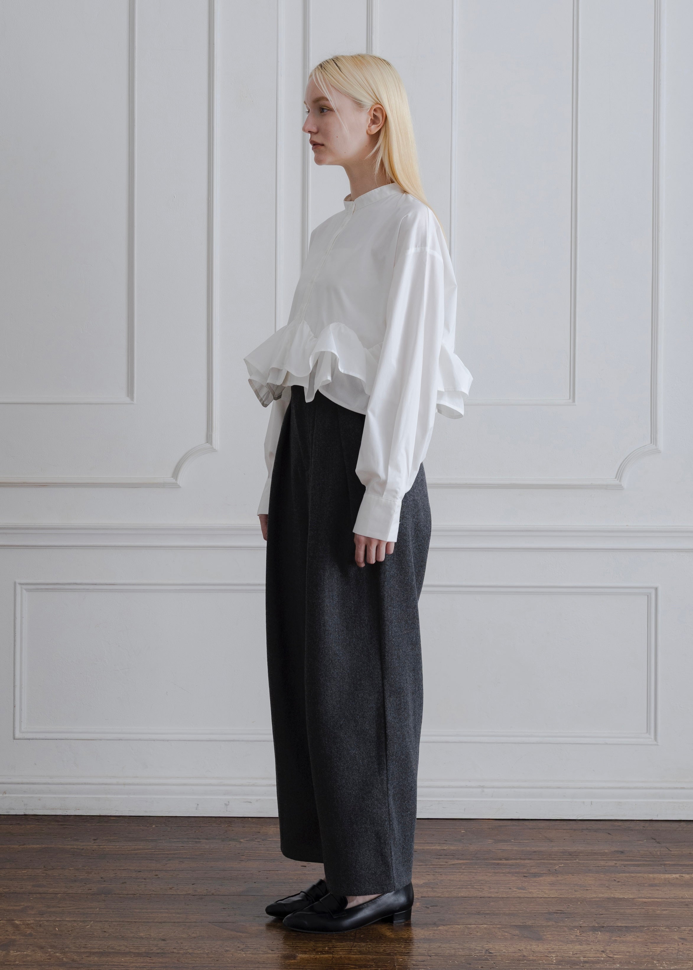 FRILL HEM BLOUSE