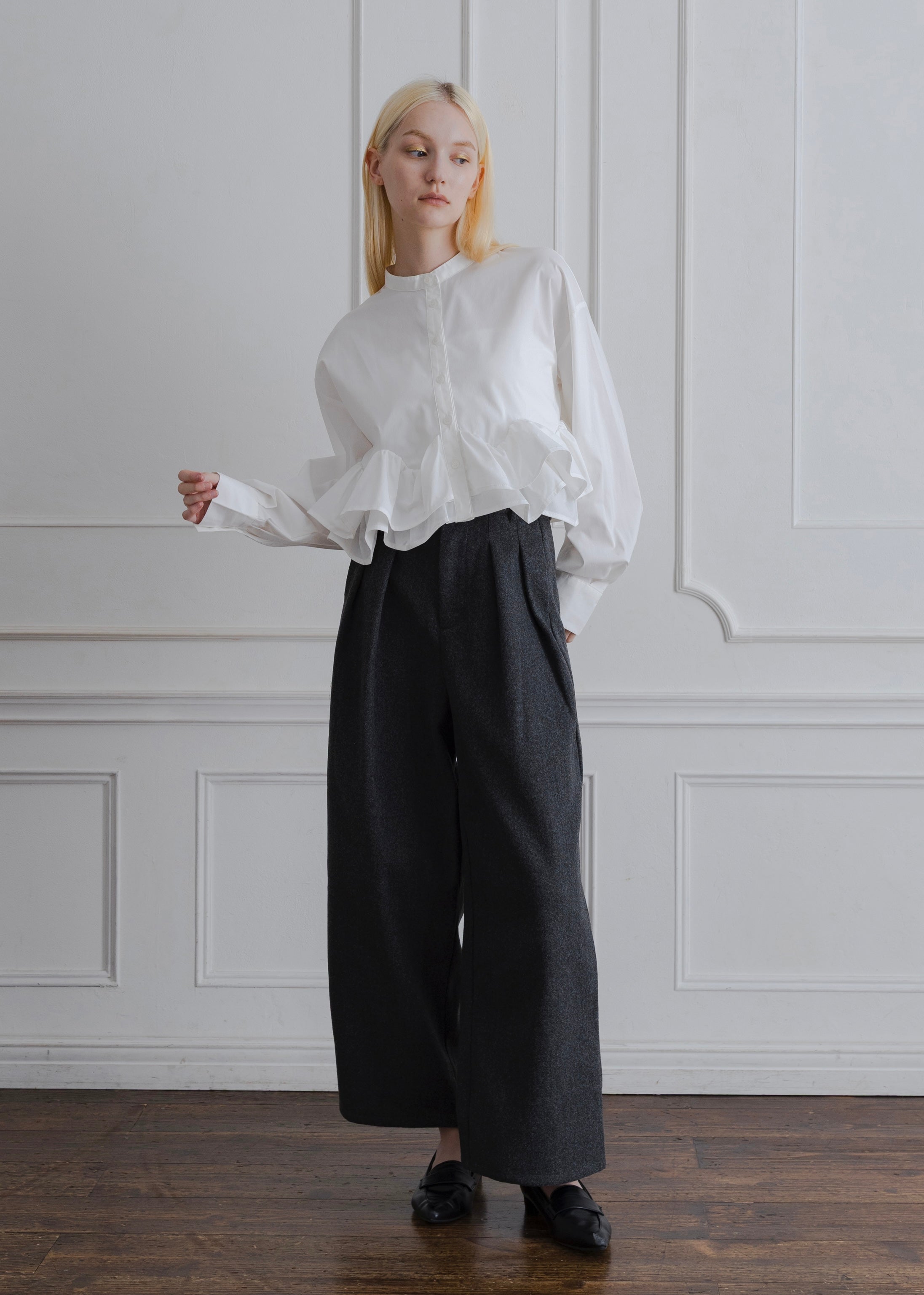 FRILL HEM BLOUSE