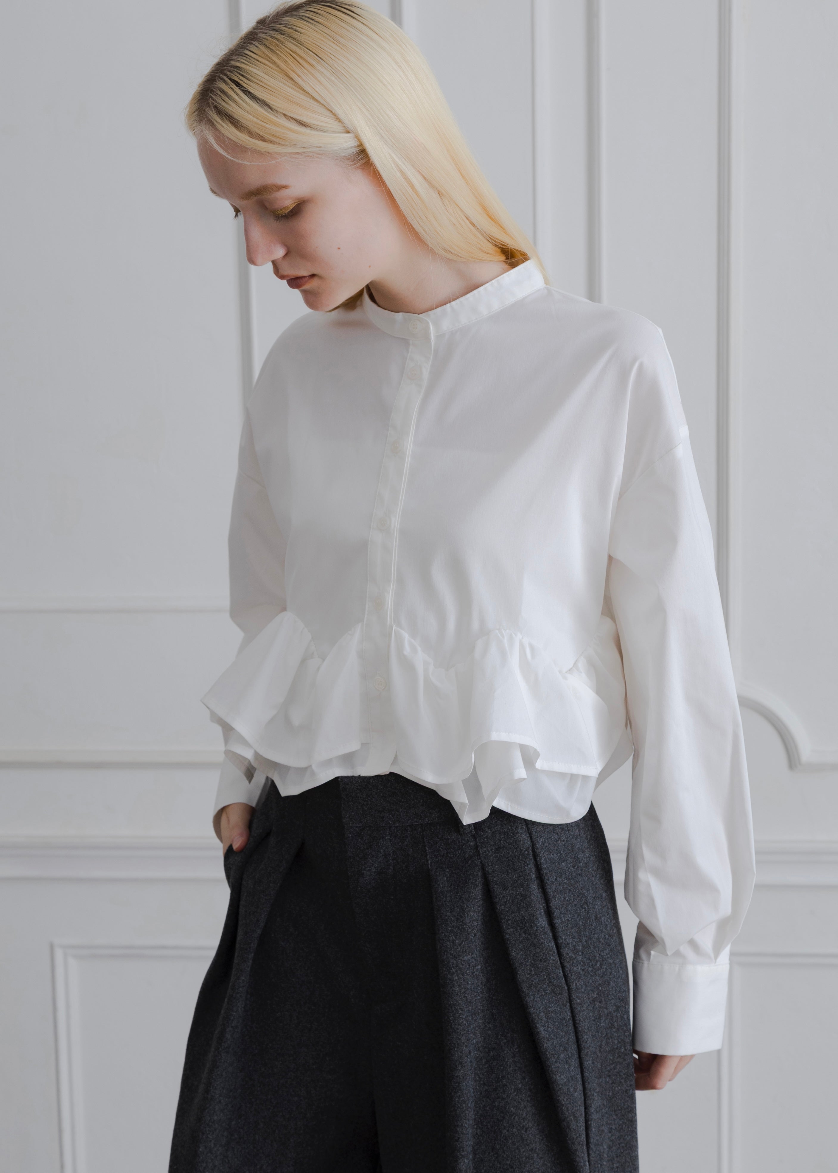 FRILL HEM BLOUSE