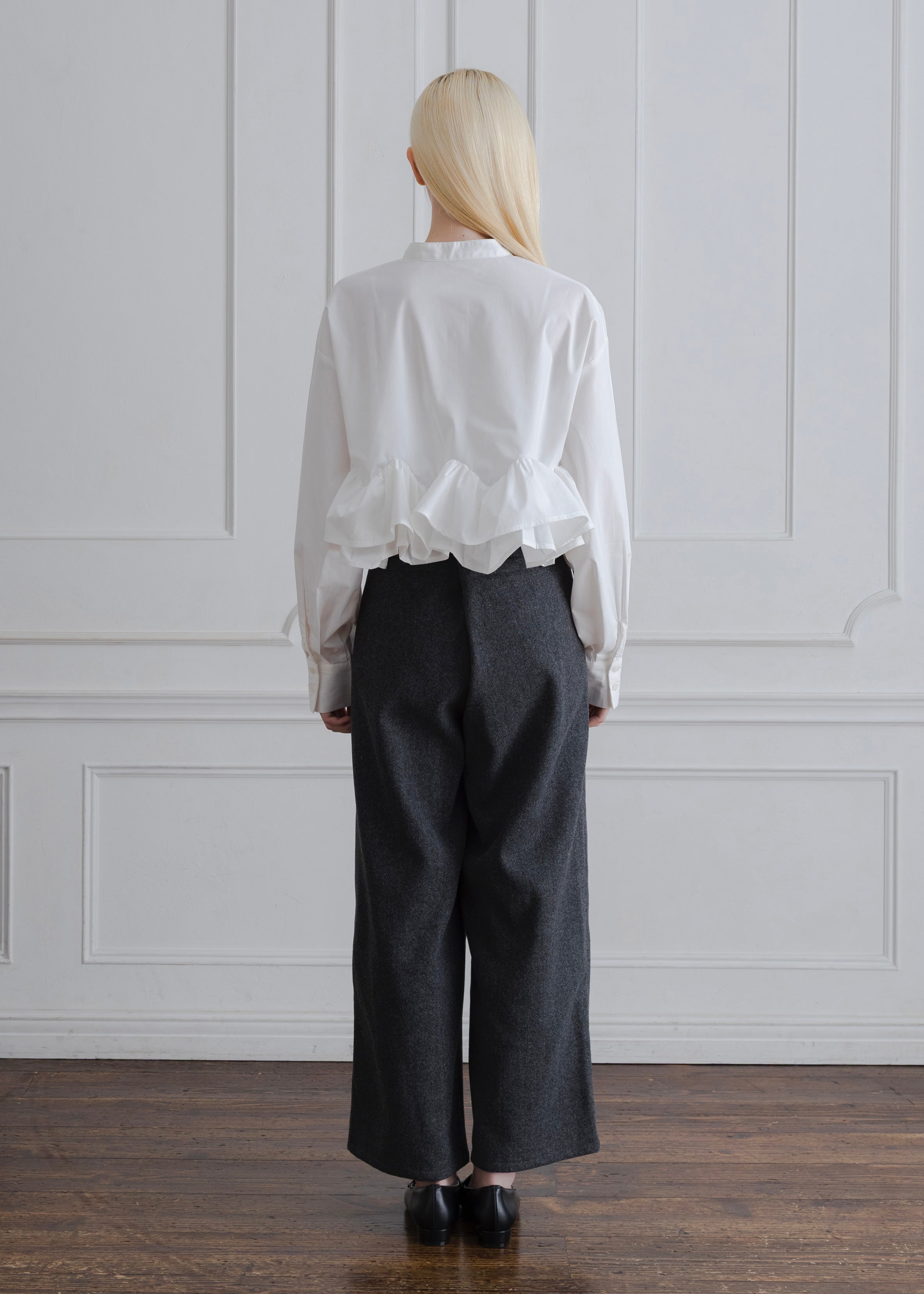 FRILL HEM BLOUSE