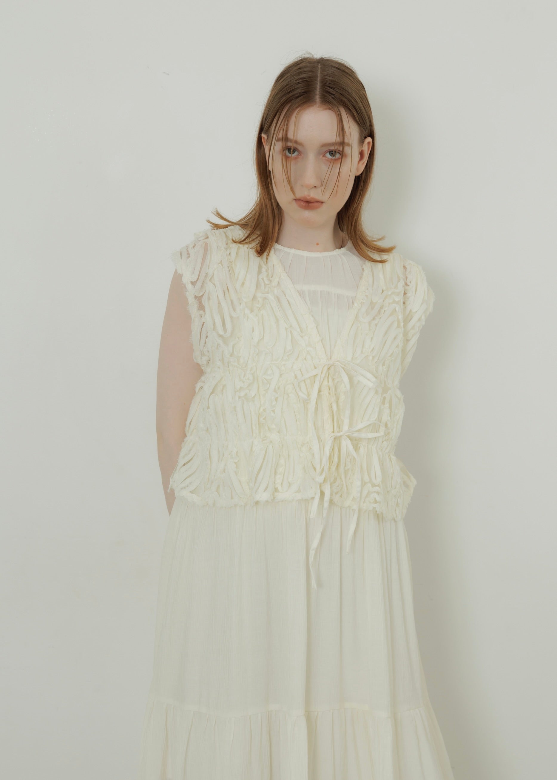 RIBBON LACE VEST