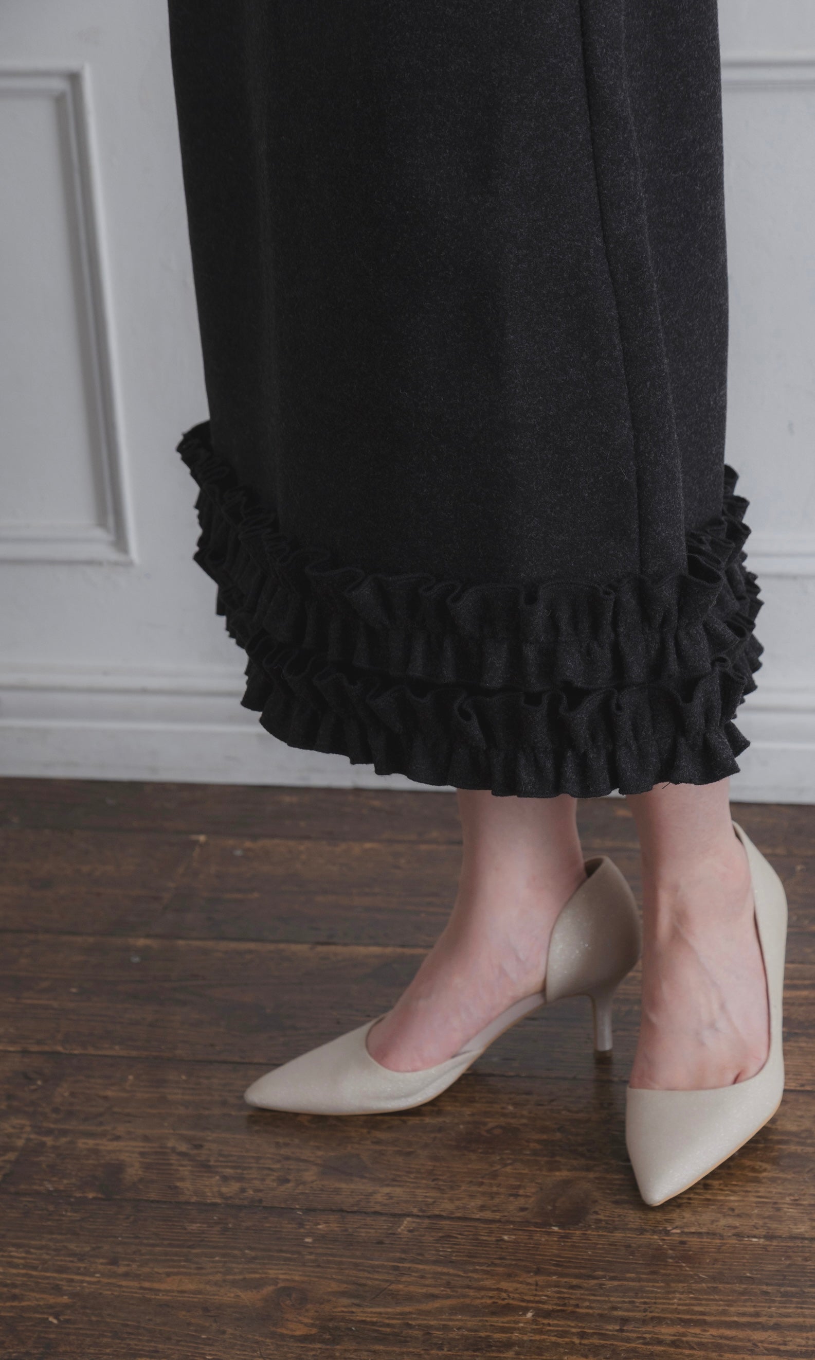 FRILL SKIRT