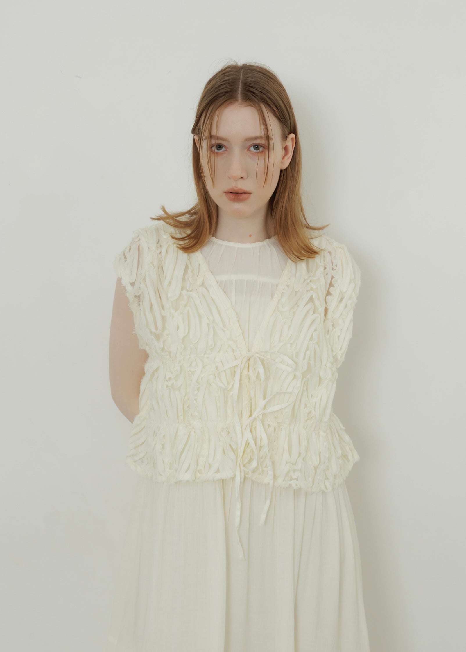 RIBBON LACE VEST
