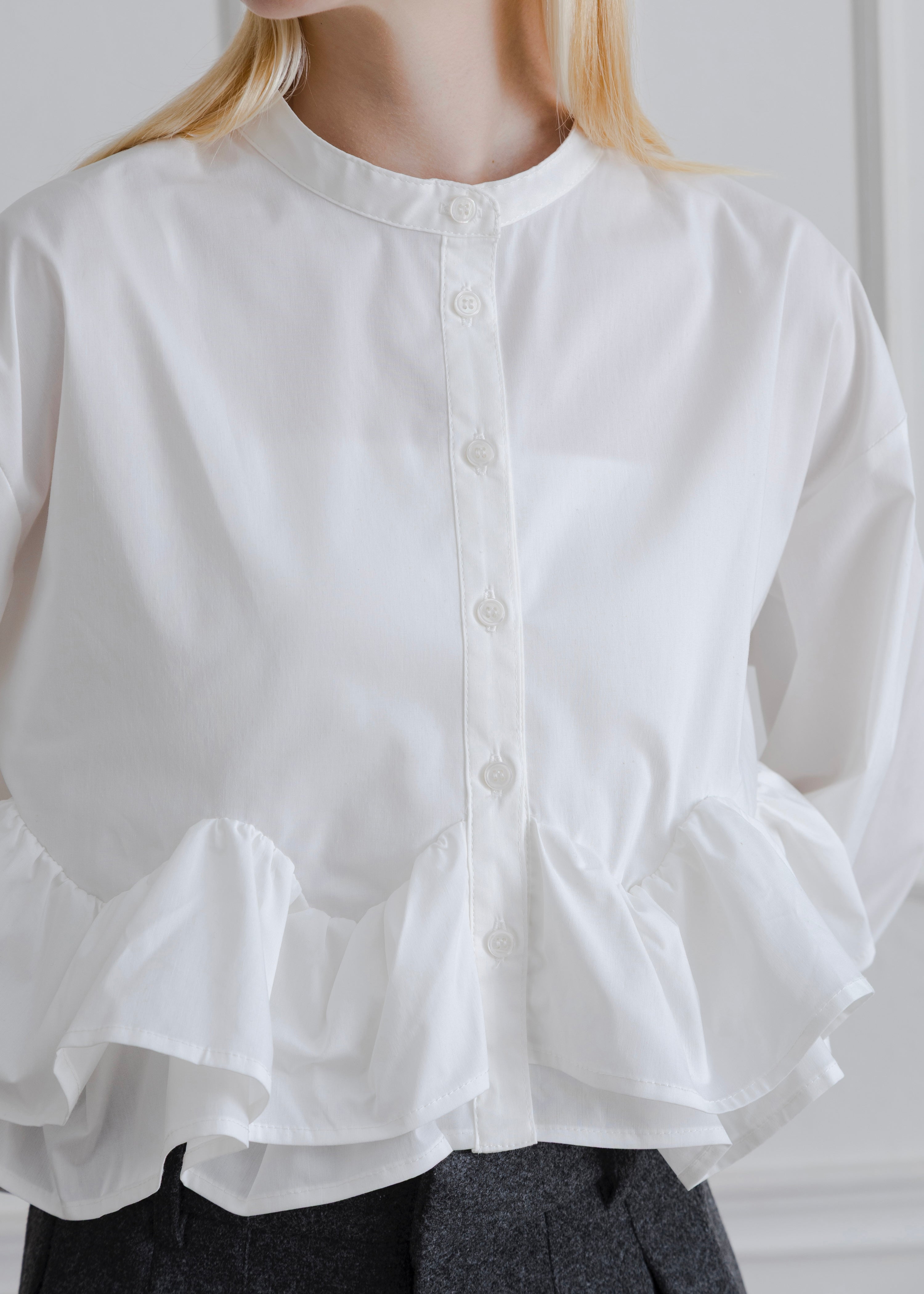 FRILL HEM BLOUSE