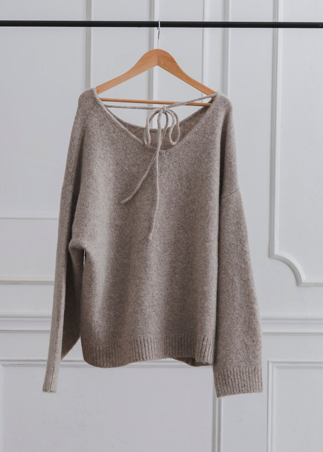 BACK RIBBON KNIT PULLOVER
