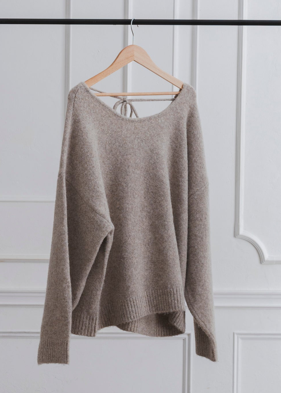 BACK RIBBON KNIT PULLOVER