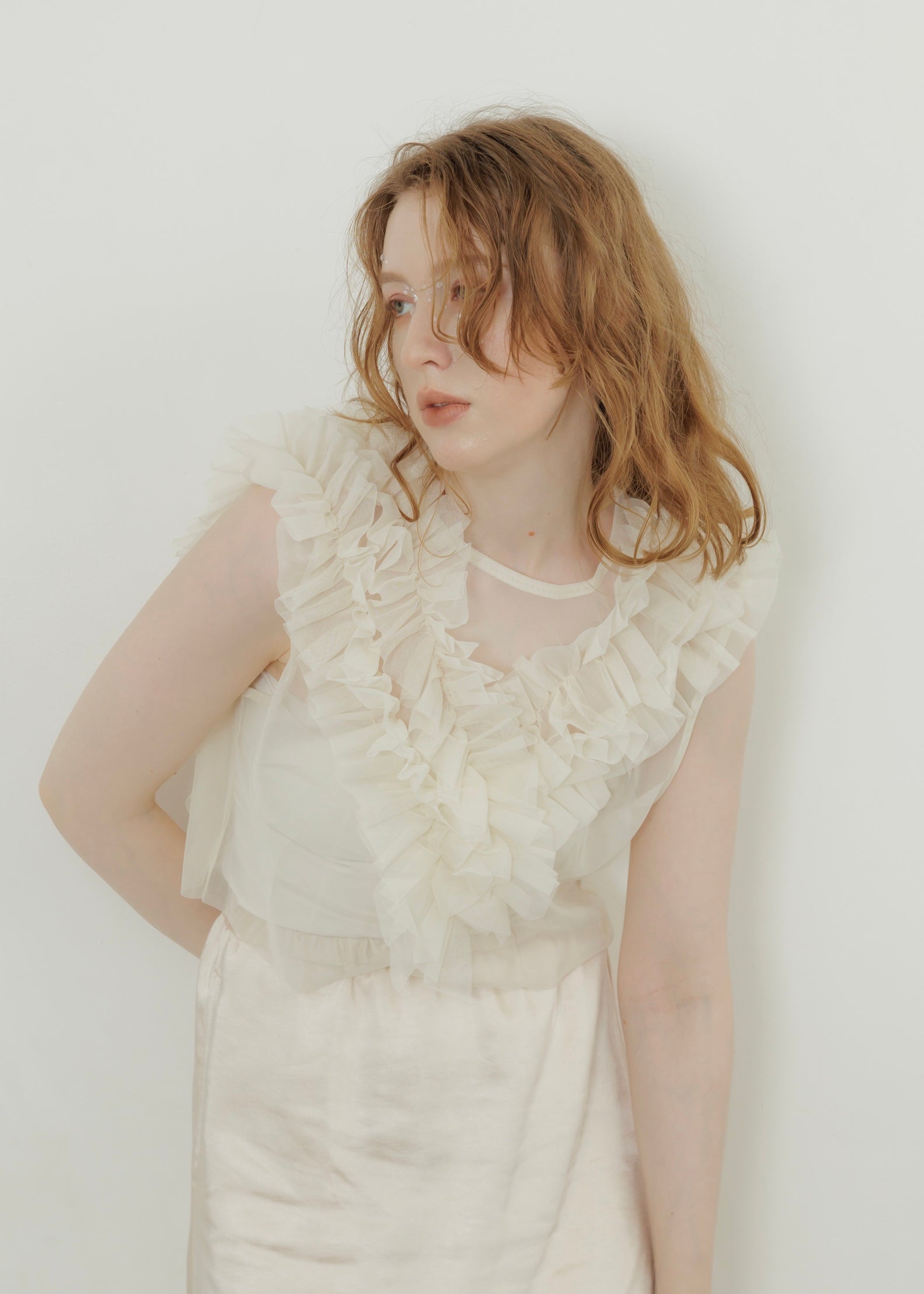 TULLE FRILL VEST