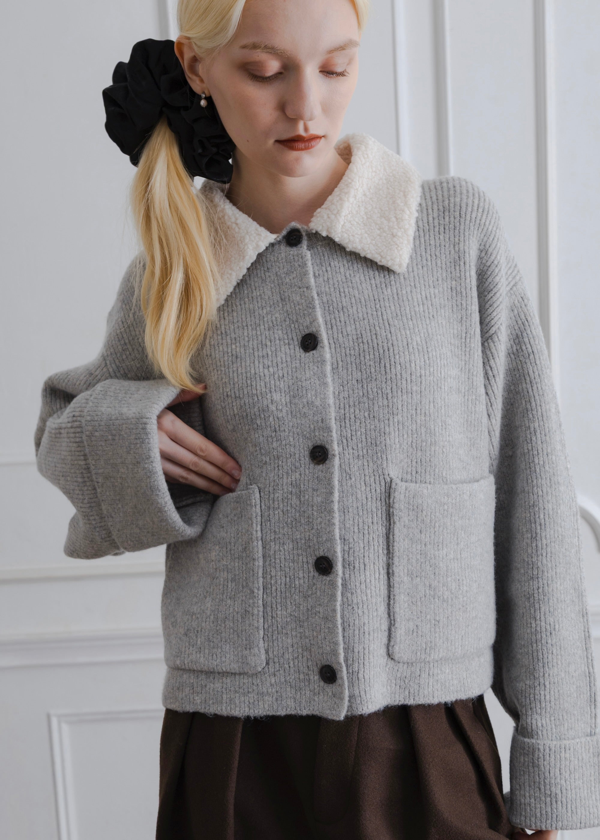 BOA COLLAR CARDIGAN
