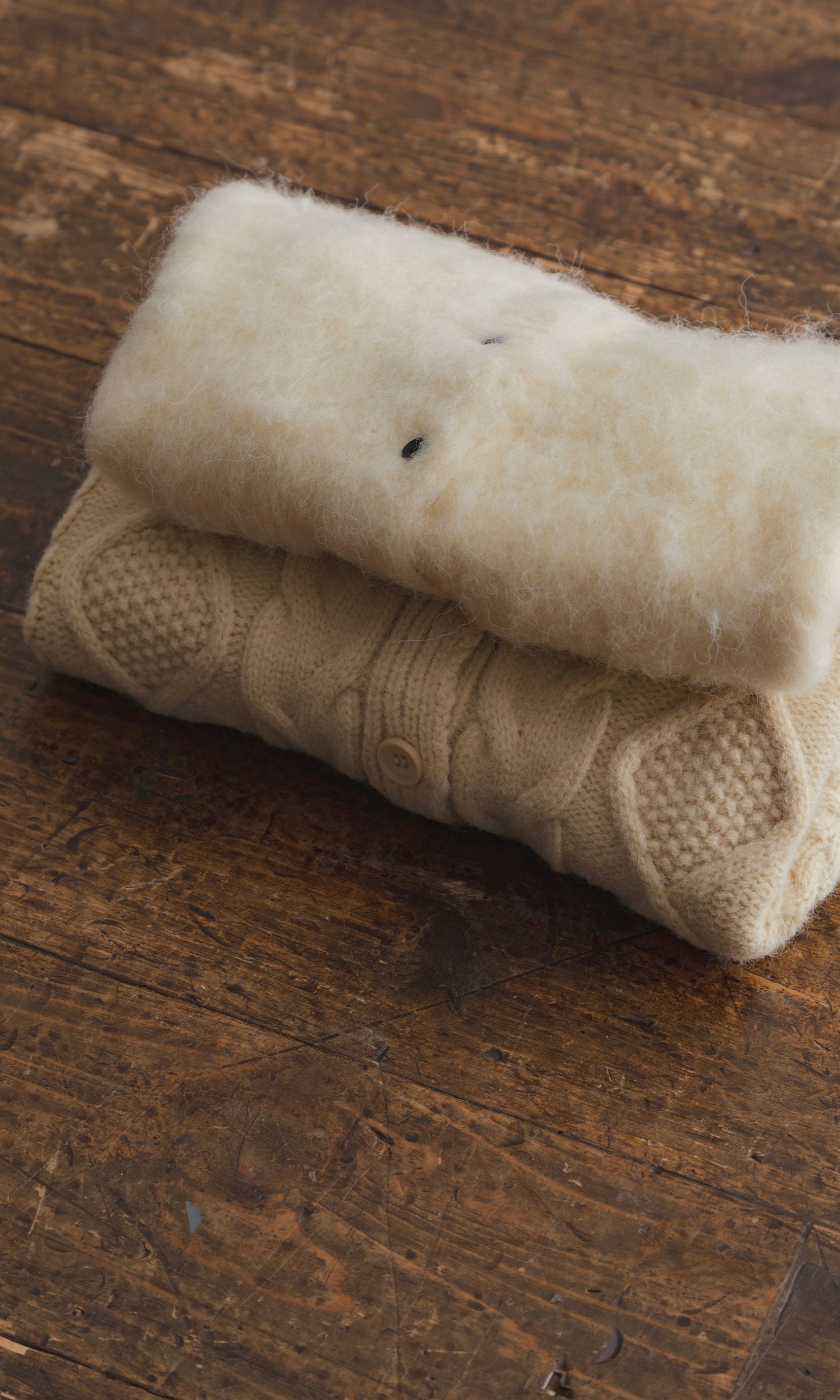 MOHAIR TOUCH CROPPED CARDIGAN