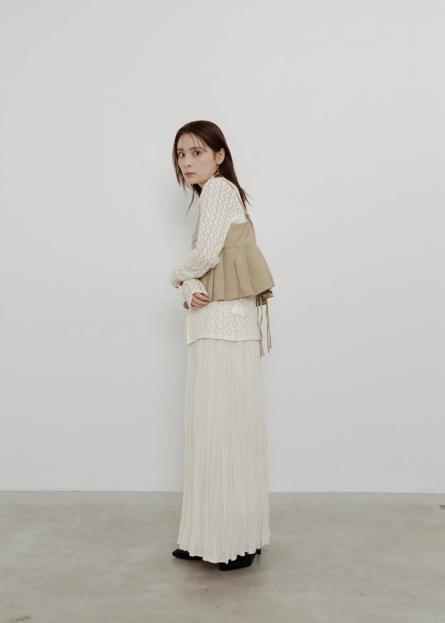 CRUSH PLEATS SKIRT