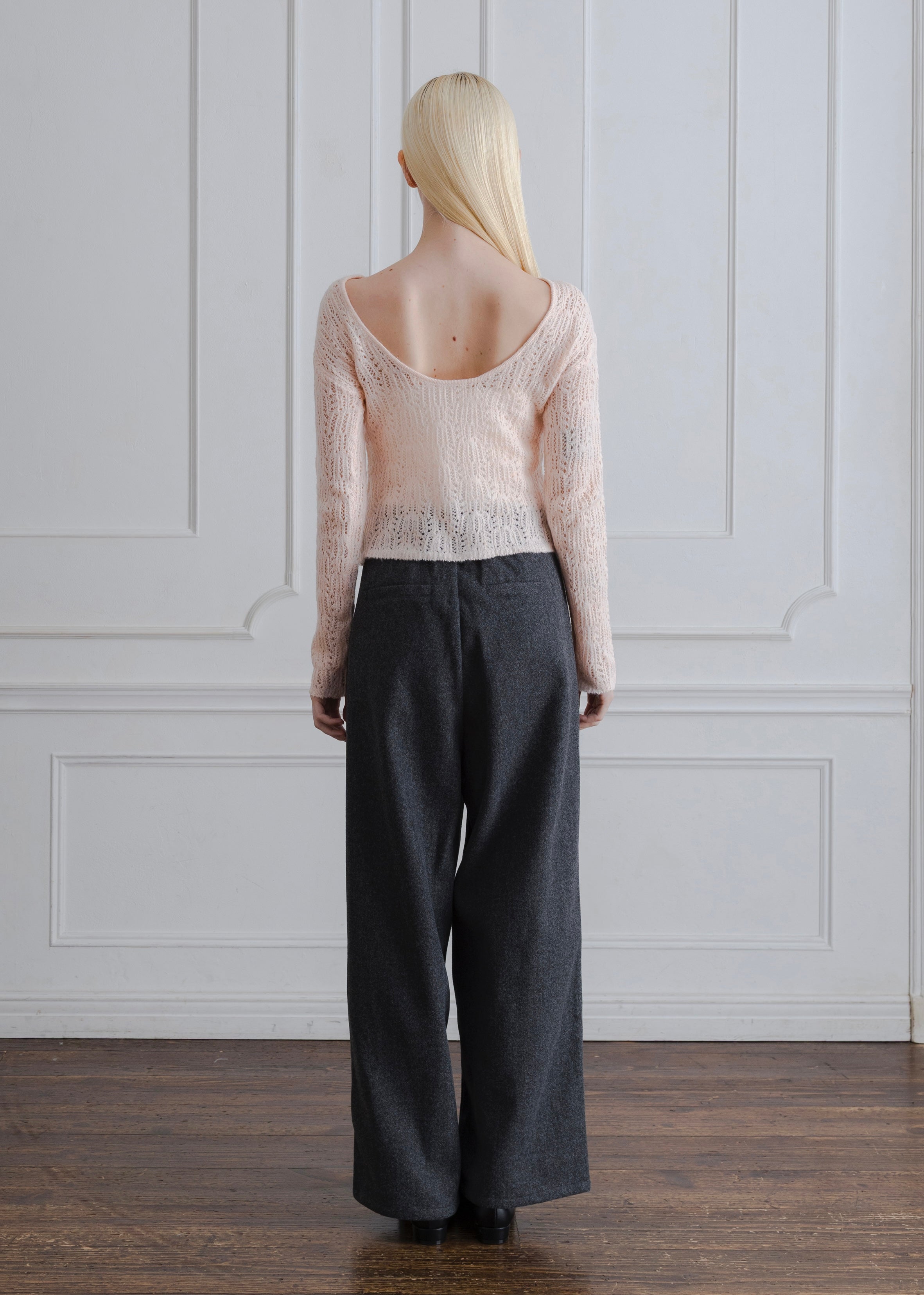 BACK OPEN KNIT