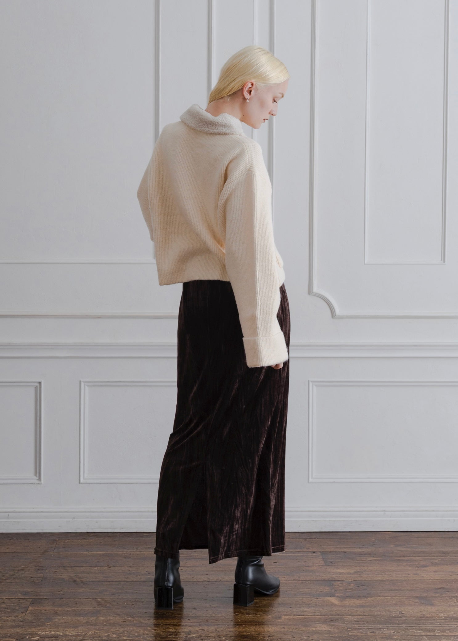 BOA COLLAR CARDIGAN
