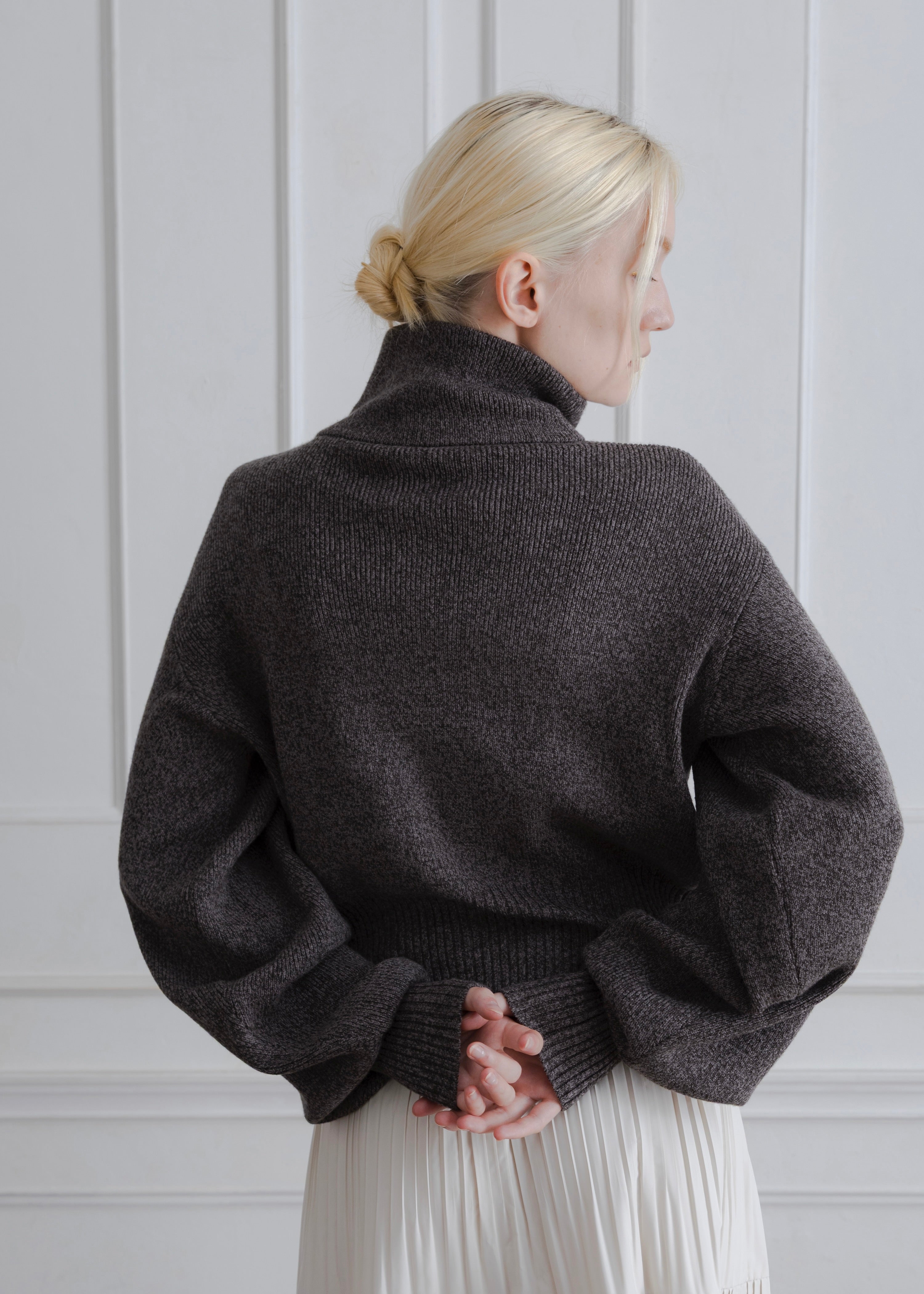 HIGH NECK CARDIGAN