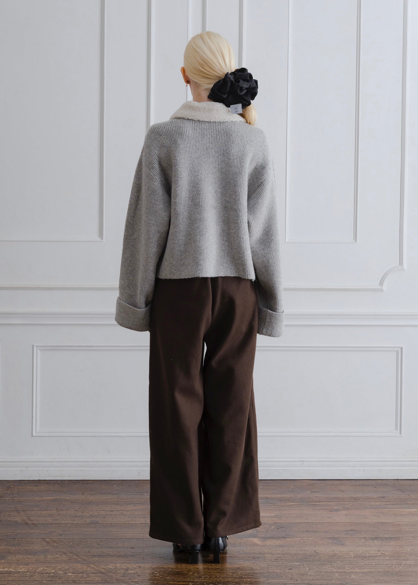 BOA COLLAR CARDIGAN