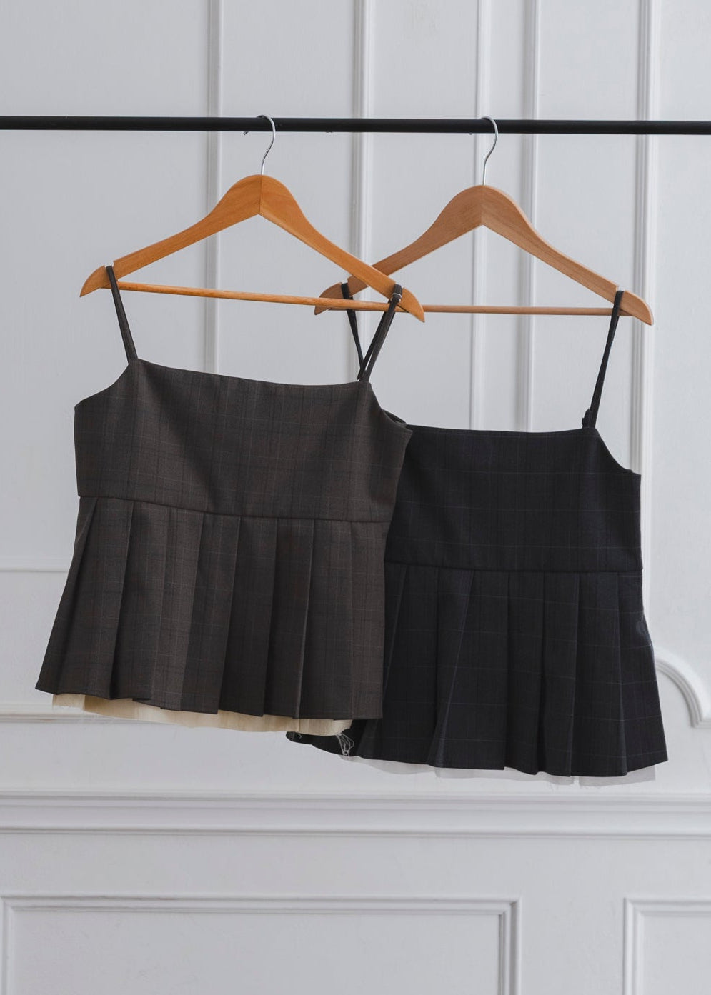 CHECK PLEATS CAMISOLE