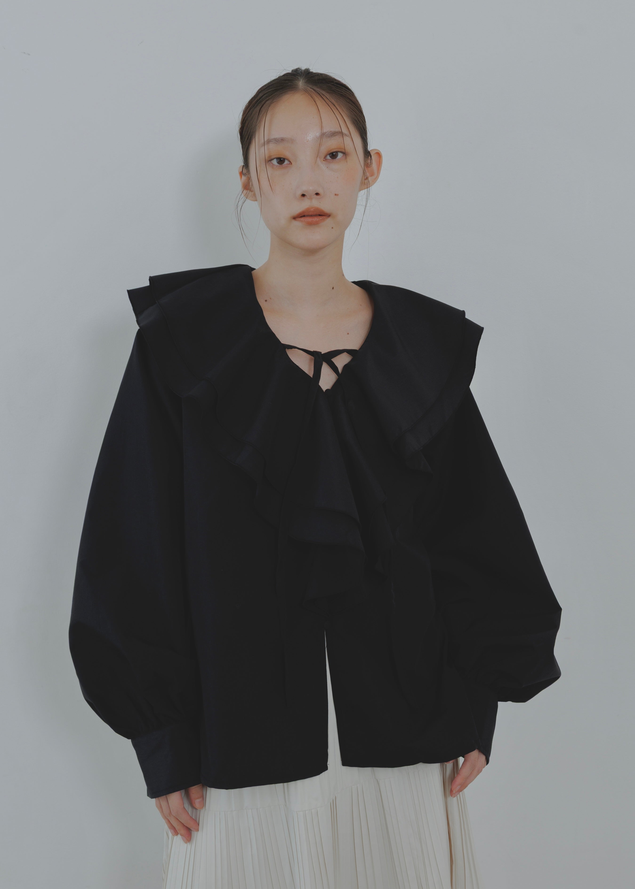 FRILL COLLAR SHIRT