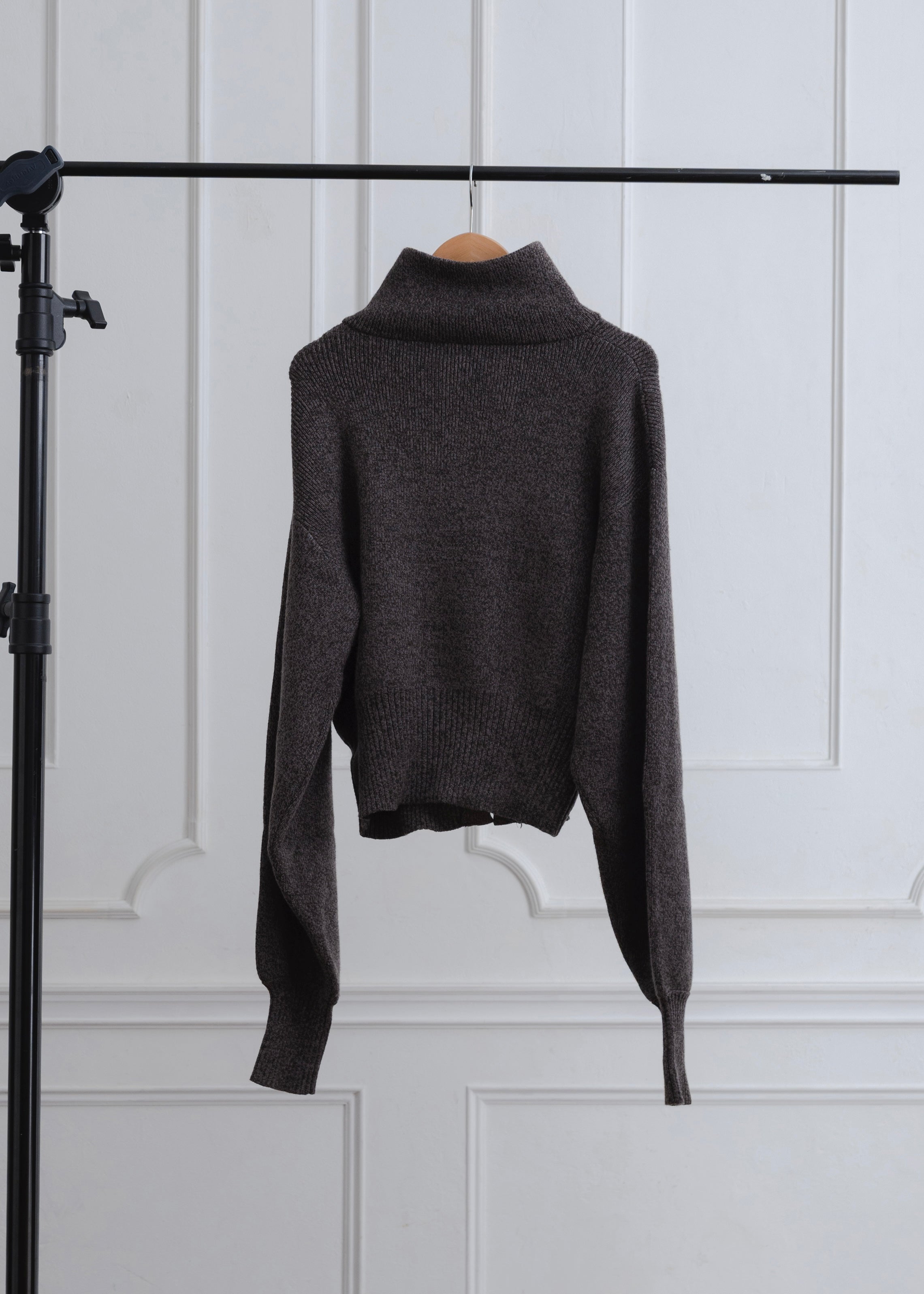 HIGH NECK CARDIGAN