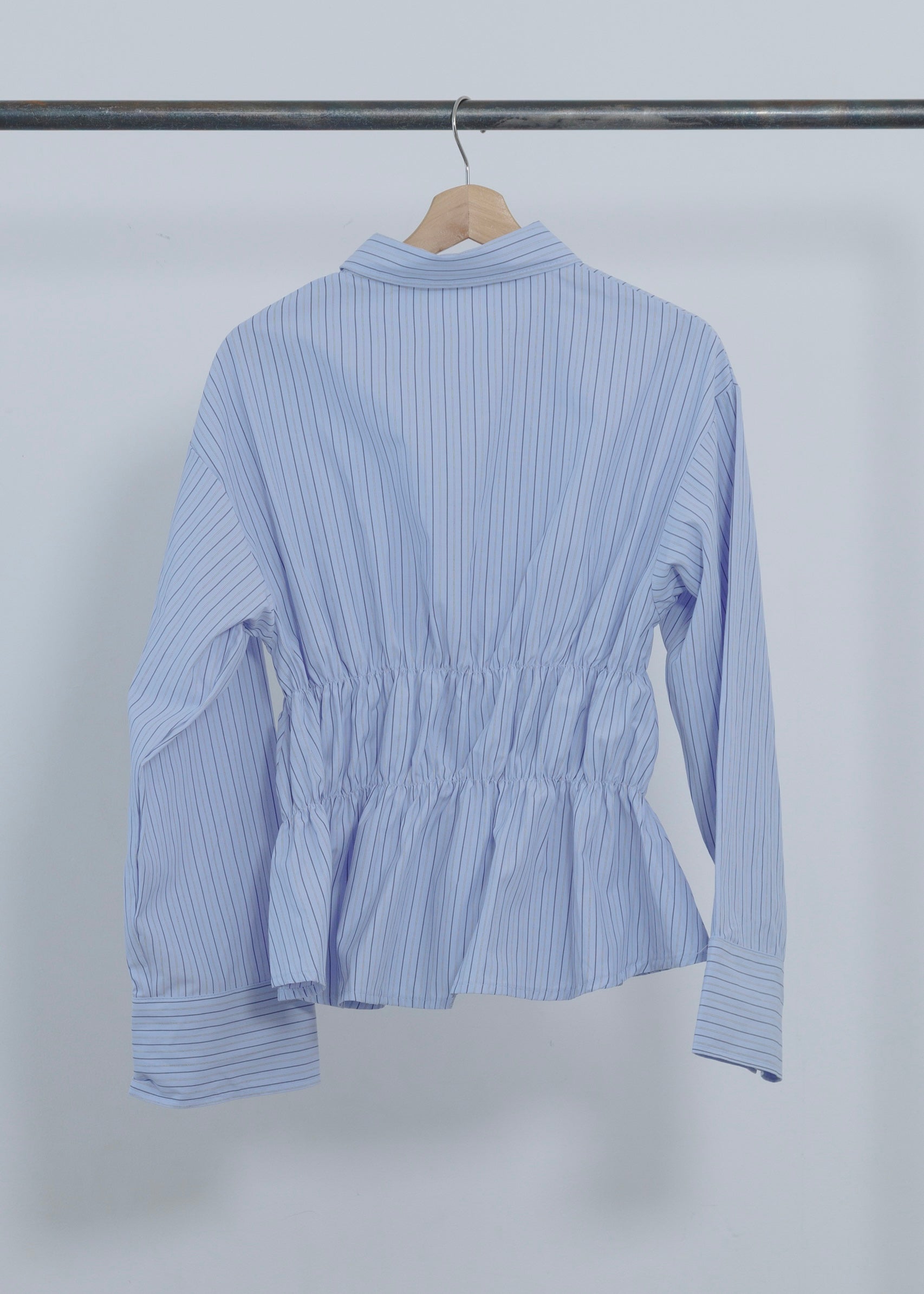 STRIPE SHIRRING SHIRT