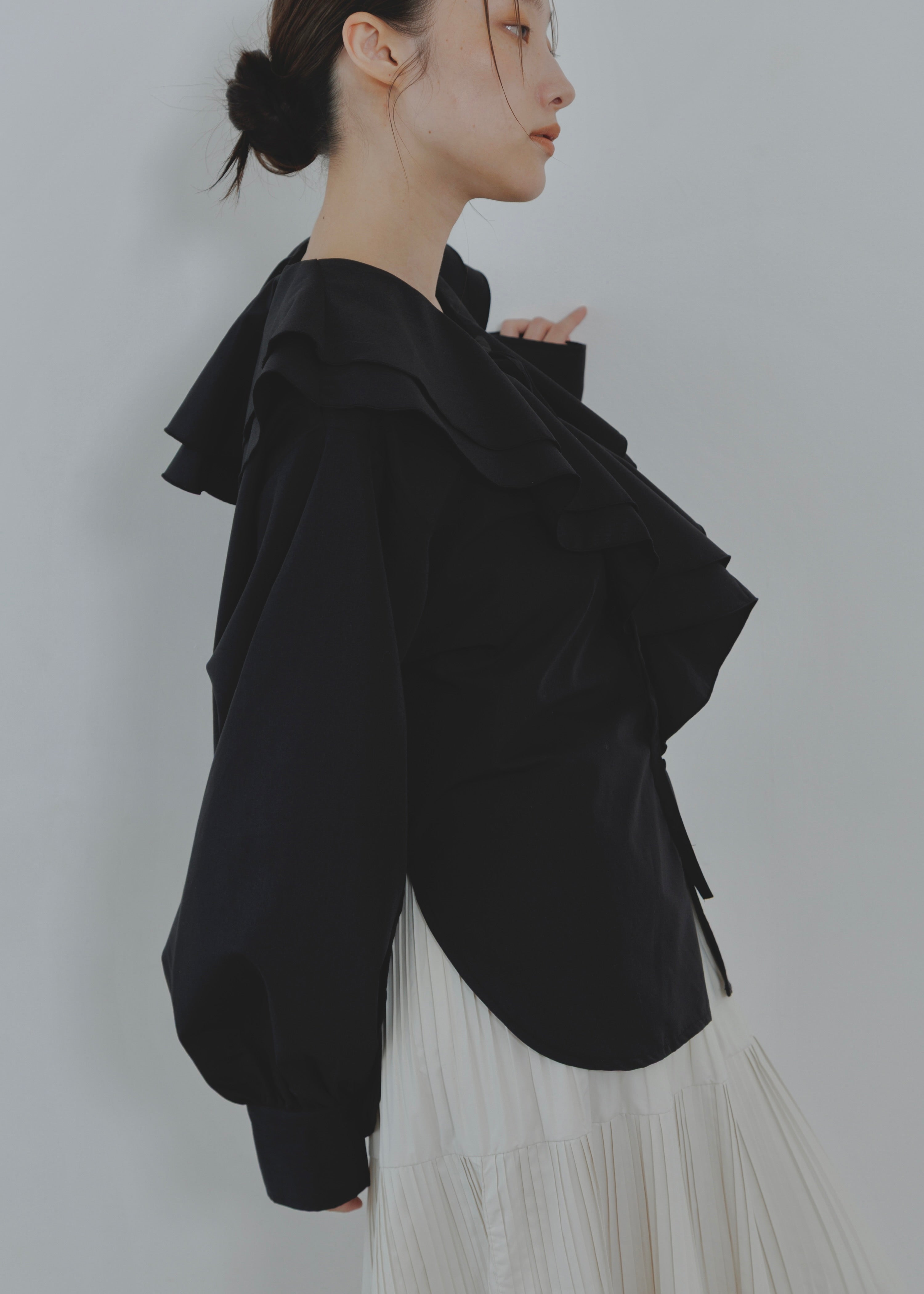 FRILL COLLAR SHIRT