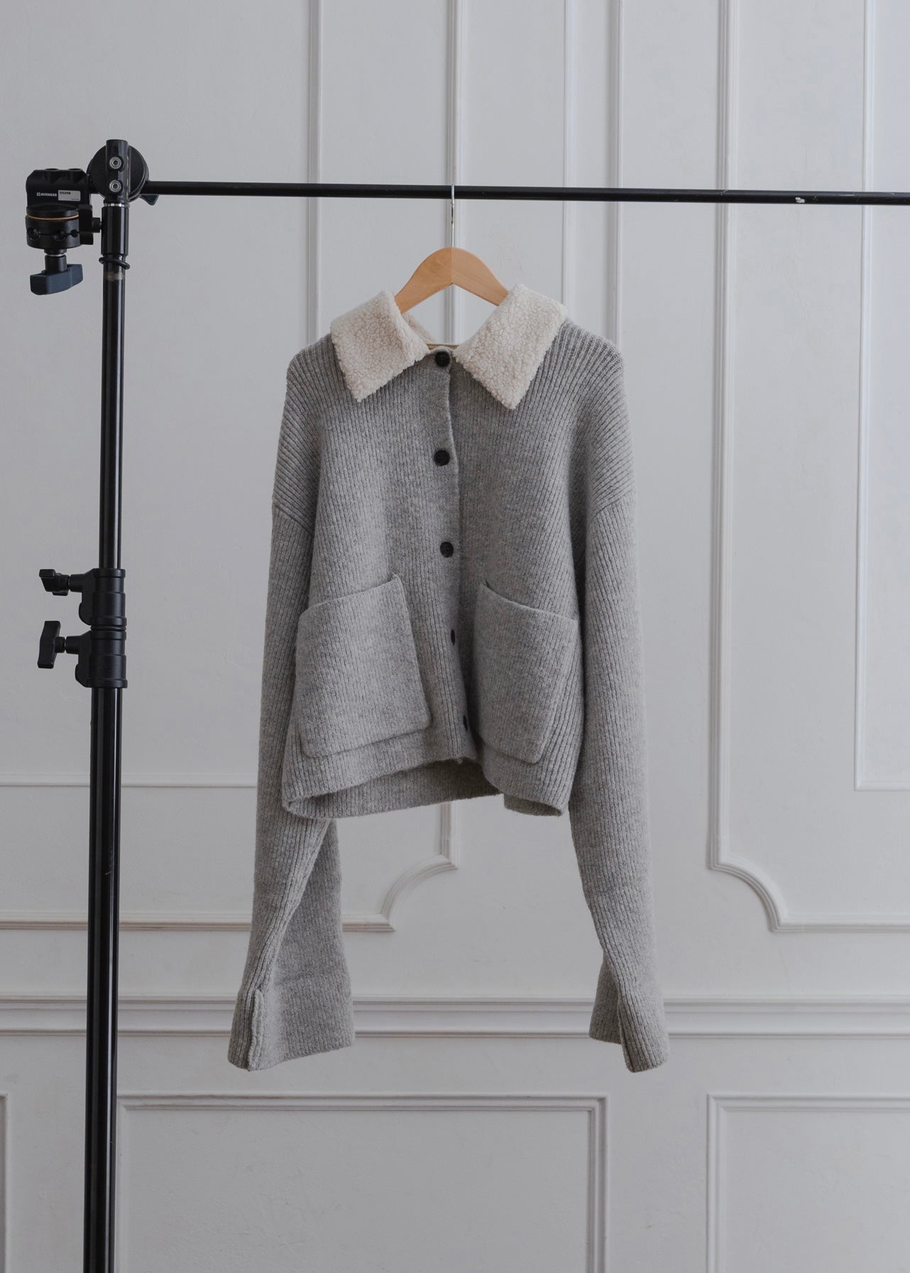 BOA COLLAR CARDIGAN