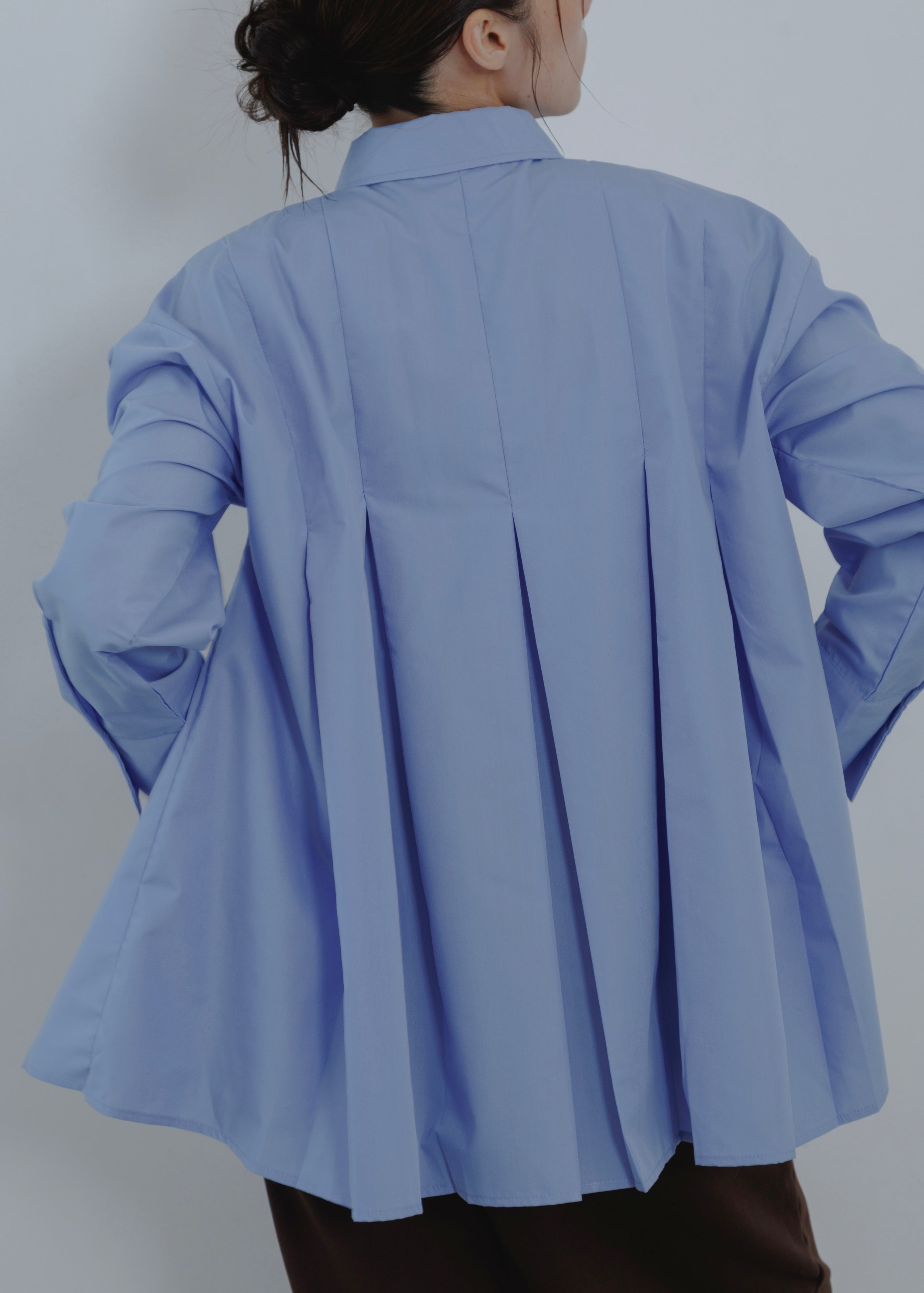 BROAD PLEATS SHIRT