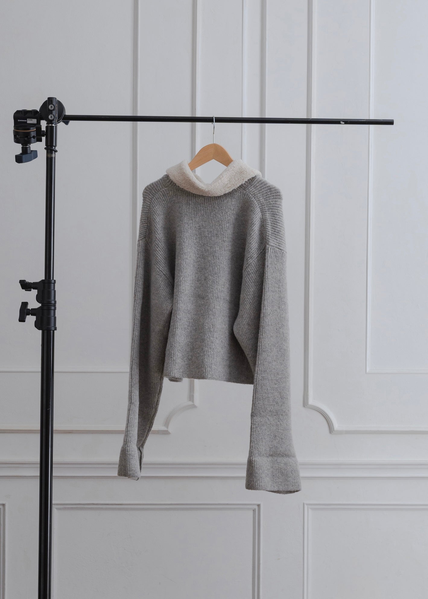 BOA COLLAR CARDIGAN