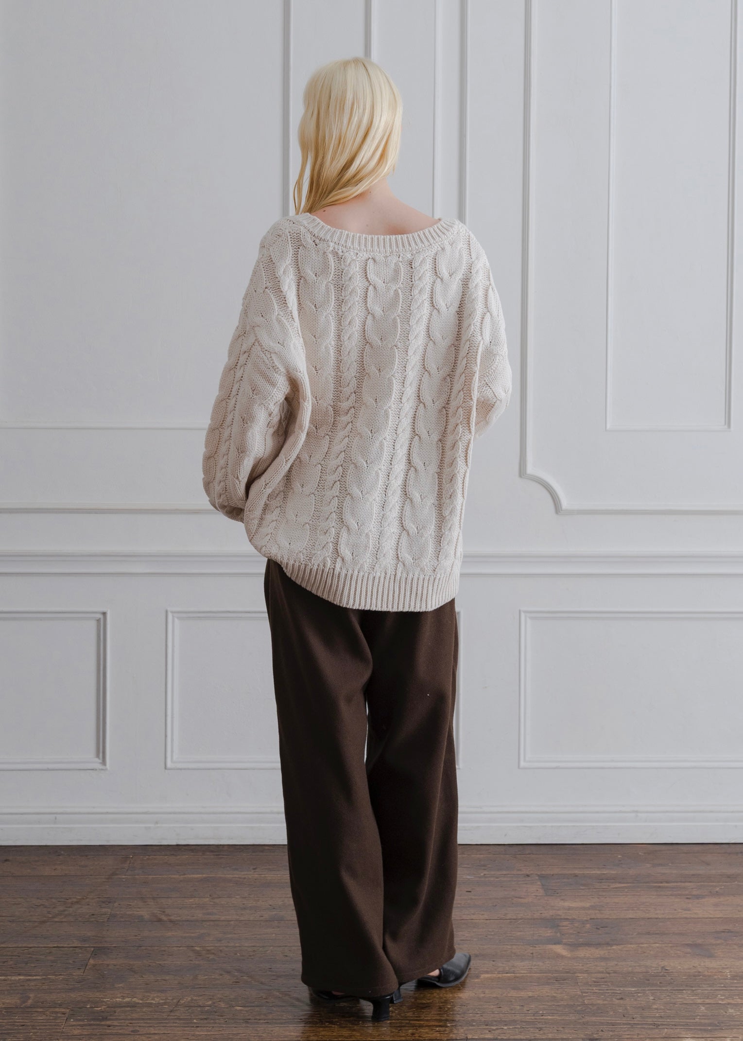 VNECK CABLE KNIT PULLOVER