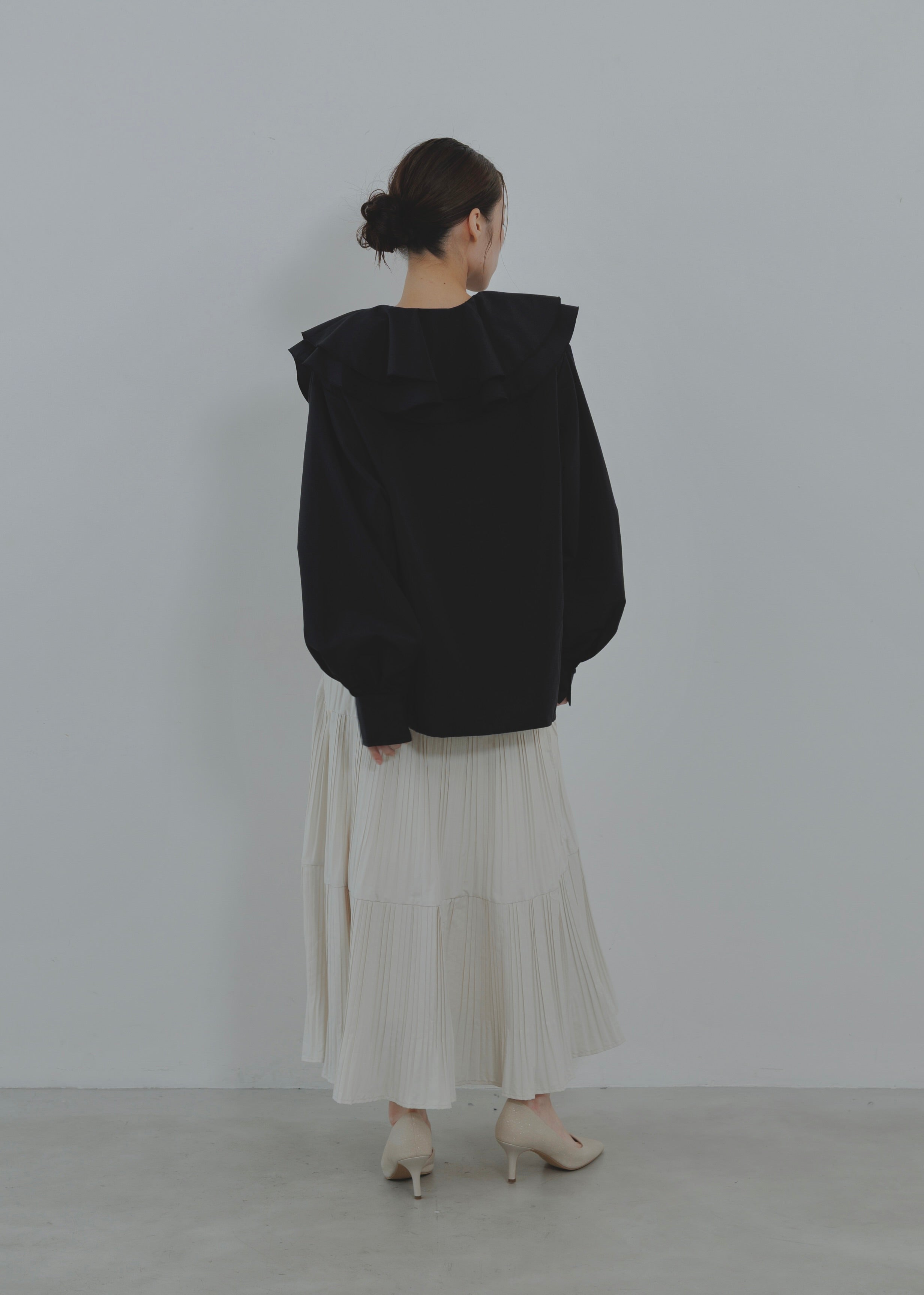 FRILL COLLAR SHIRT