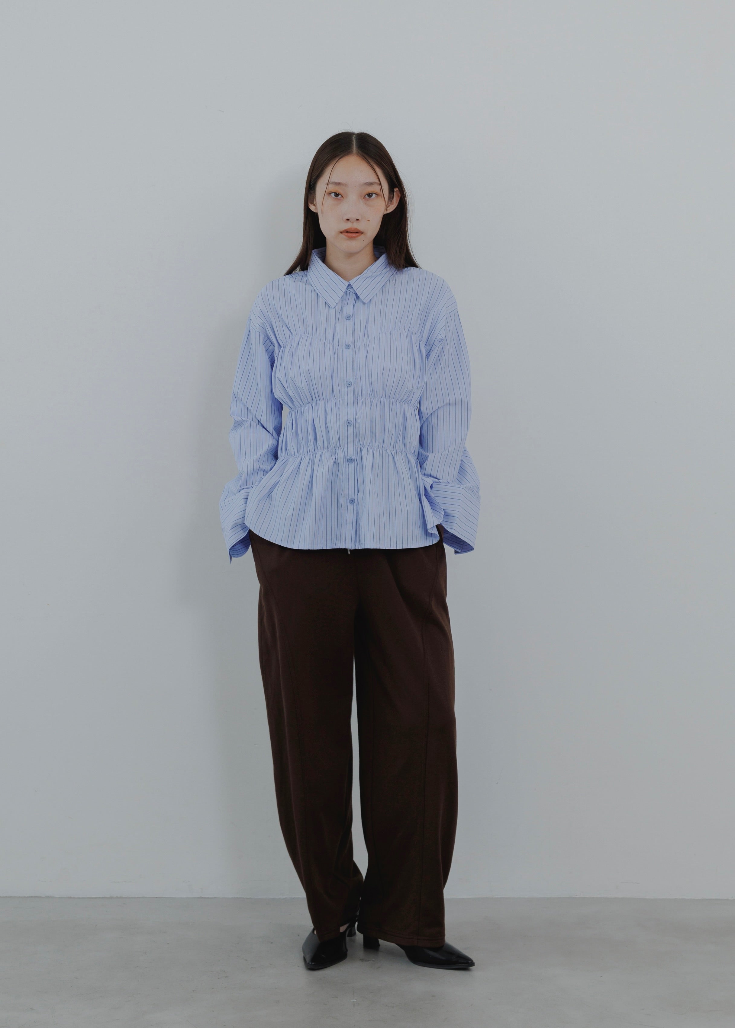 STRIPE SHIRRING SHIRT